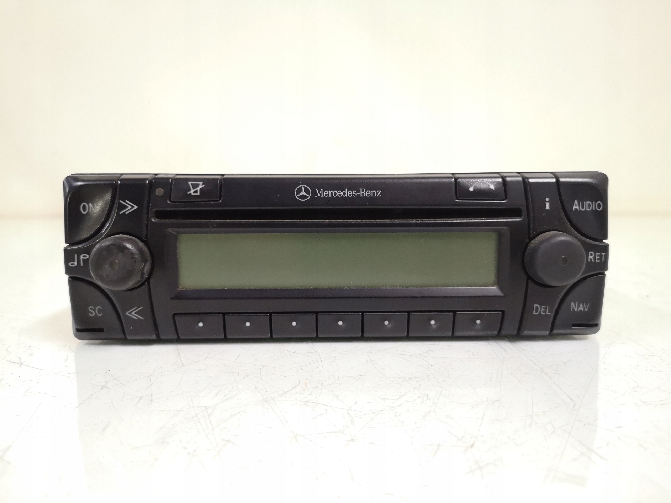 A2088200085 - MERCEDES РАДИО НАВИГАЦИЯ BECKER 2088200085 BE4716