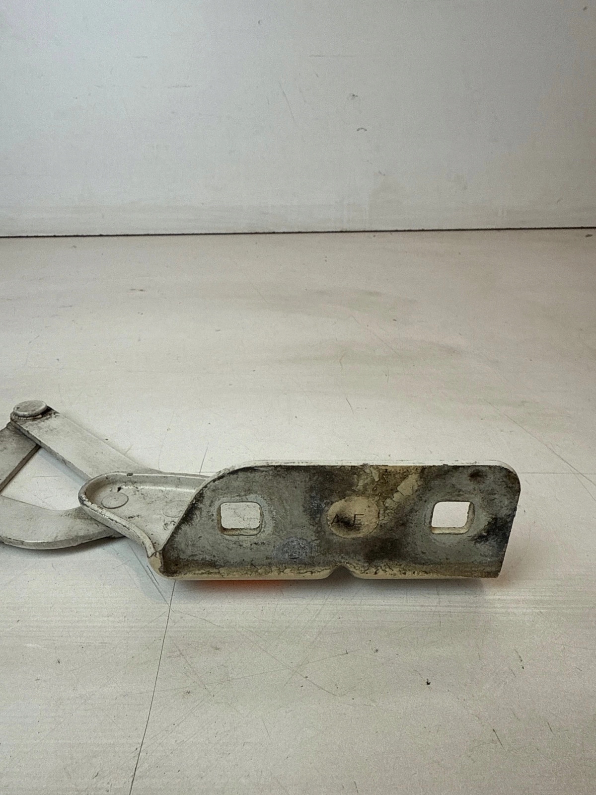 hinge bonnets front front right Iveco Daily Iv