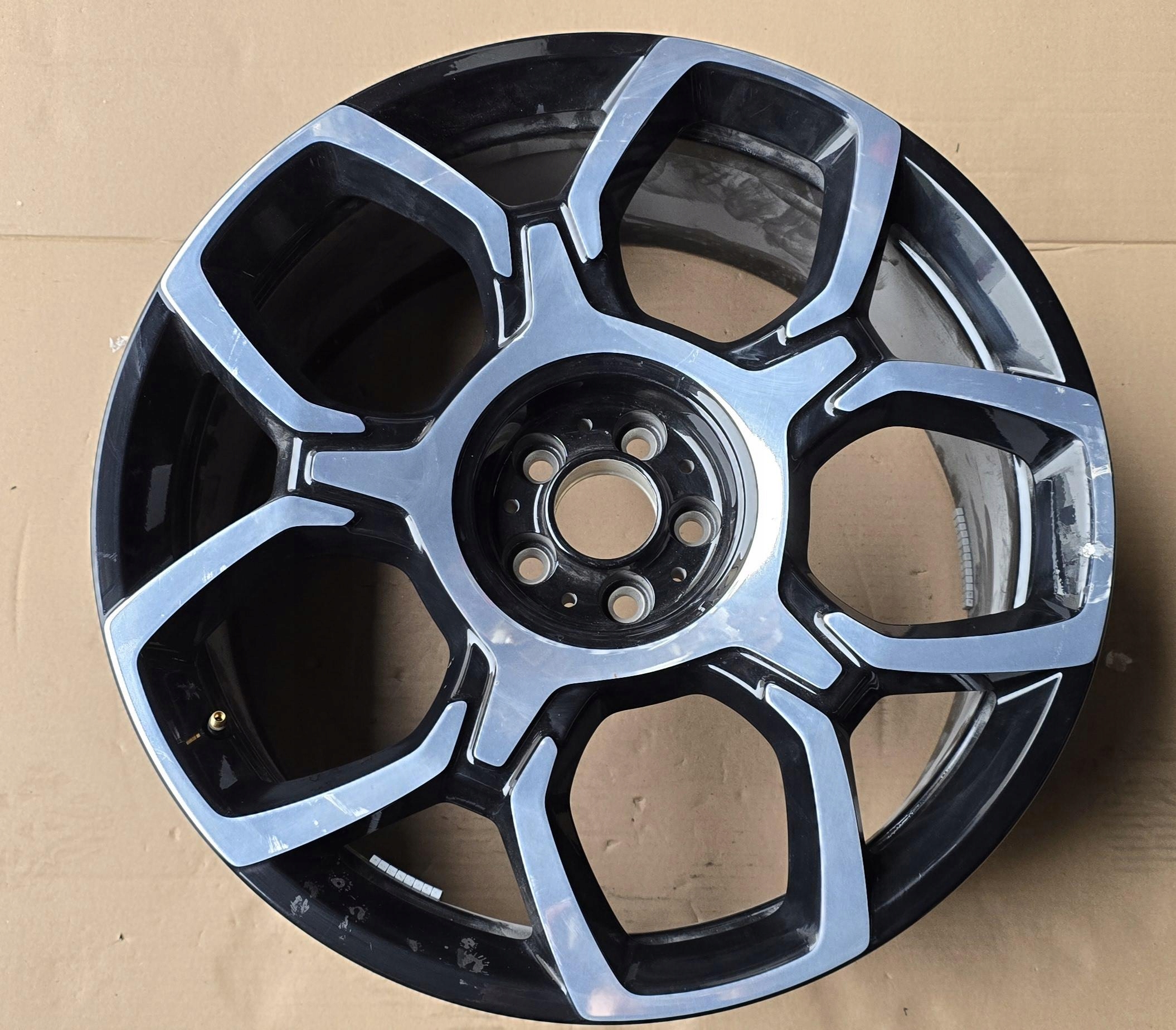 disk hliníkový 22 9.5J ET35 ROLLS ROYCE CULLINAN 6883750