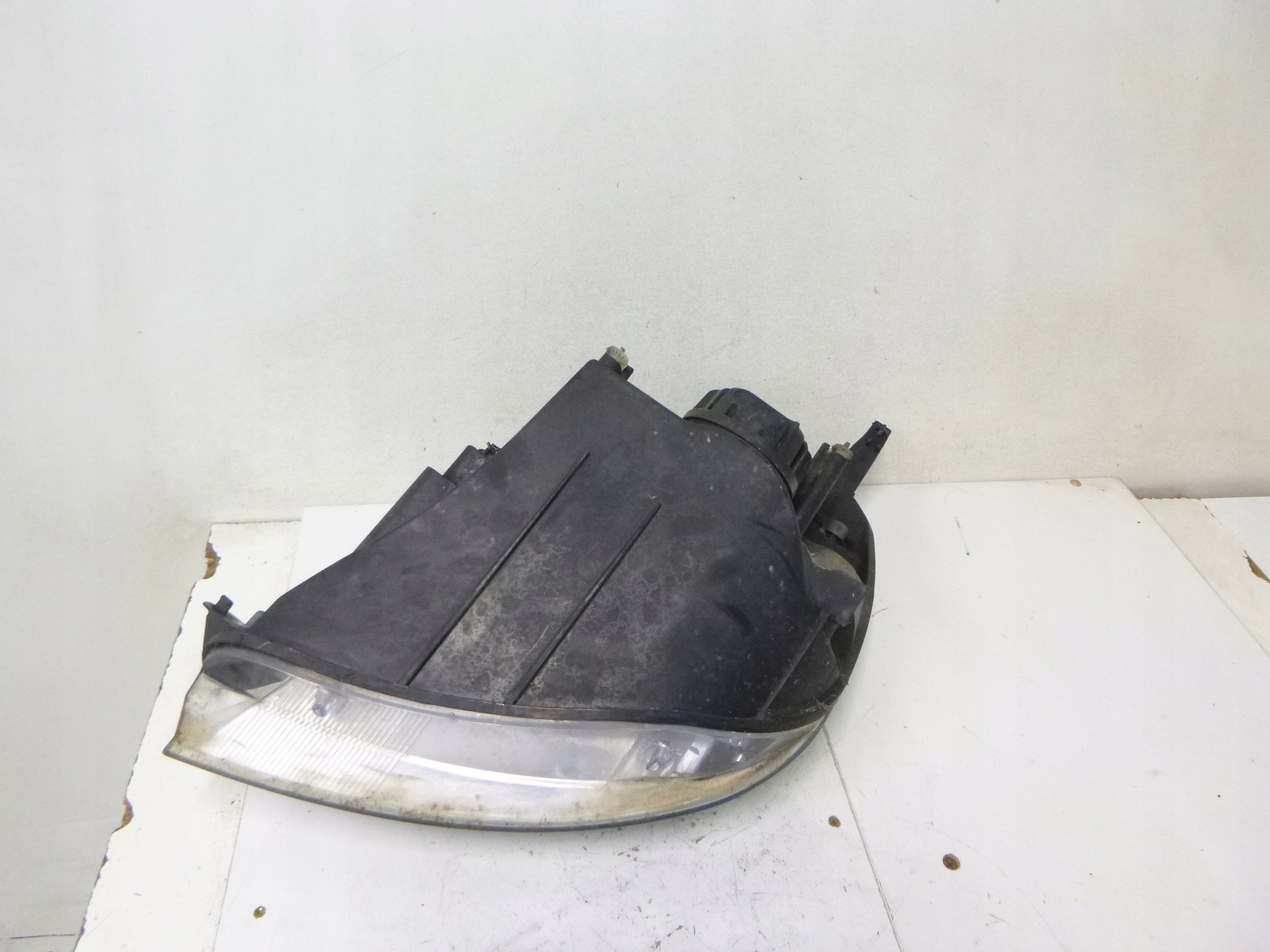Reflektor light front right Ford Fiesta MK5 pre facelift 01-05 2S6X-13W029-CE