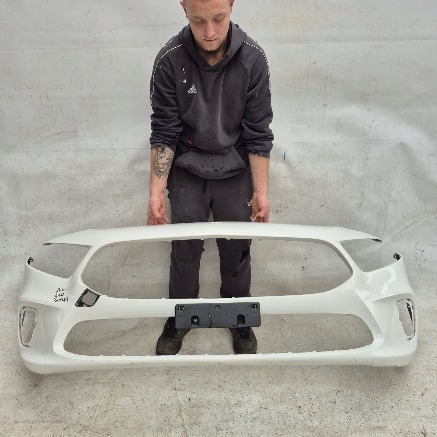 MERCEDES A-KLASA IV 4 W177 18-22 bumper front front PDC