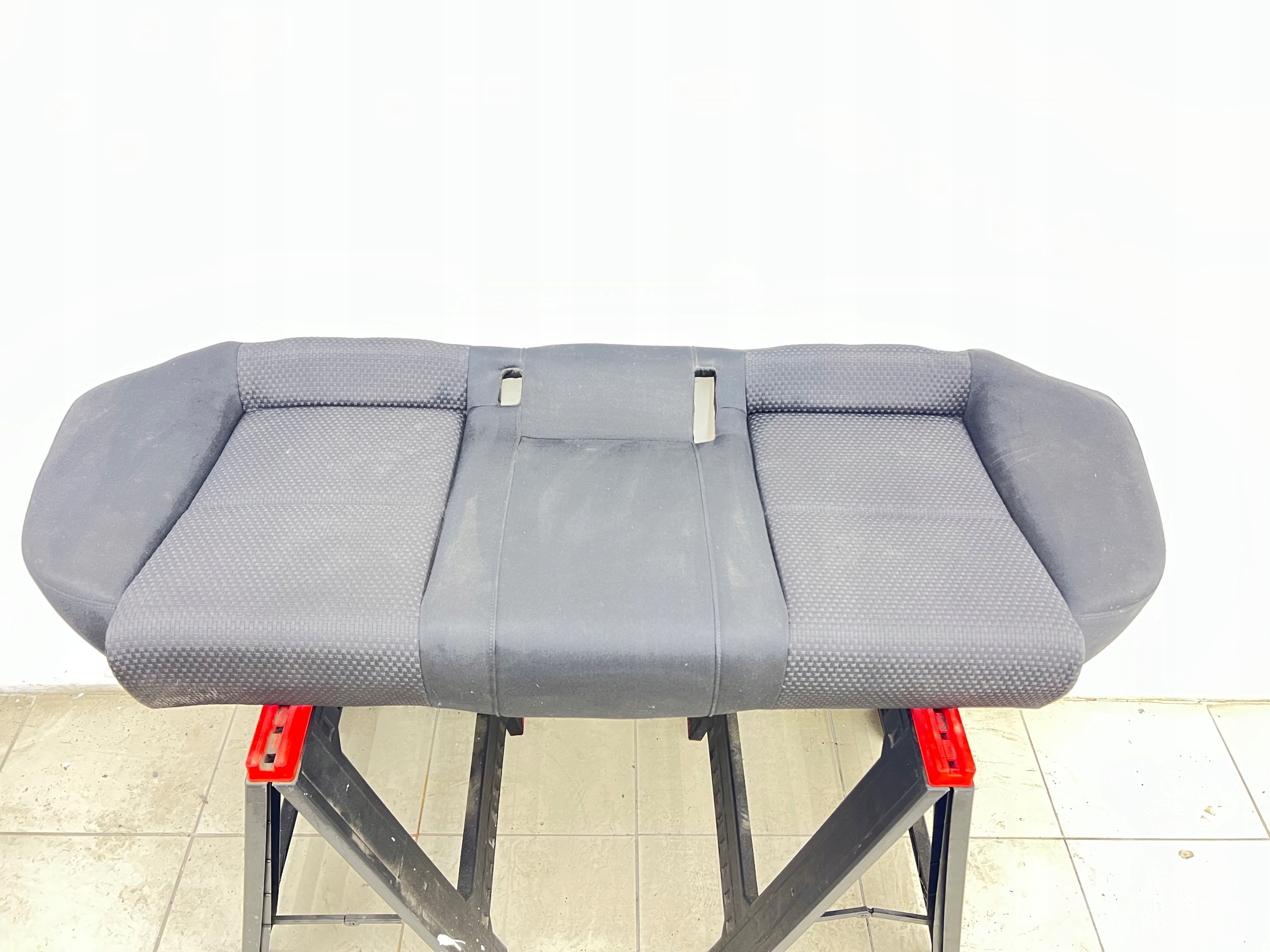 AUDI A6 C6 LIFT Sitz heck hinten 4F0885375