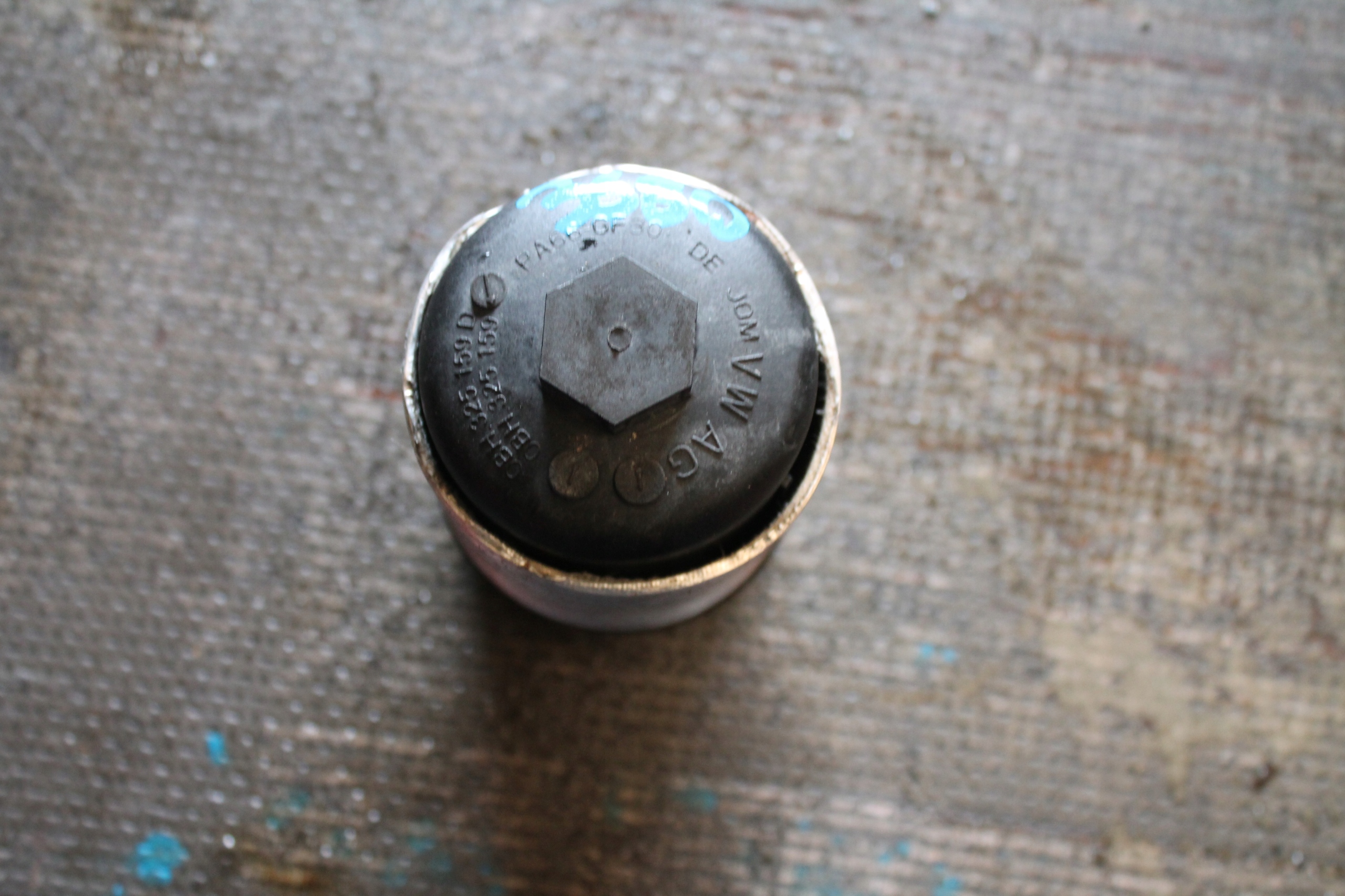 3680. Abdeckung filter oil SKODA AUDI 0BH325159D