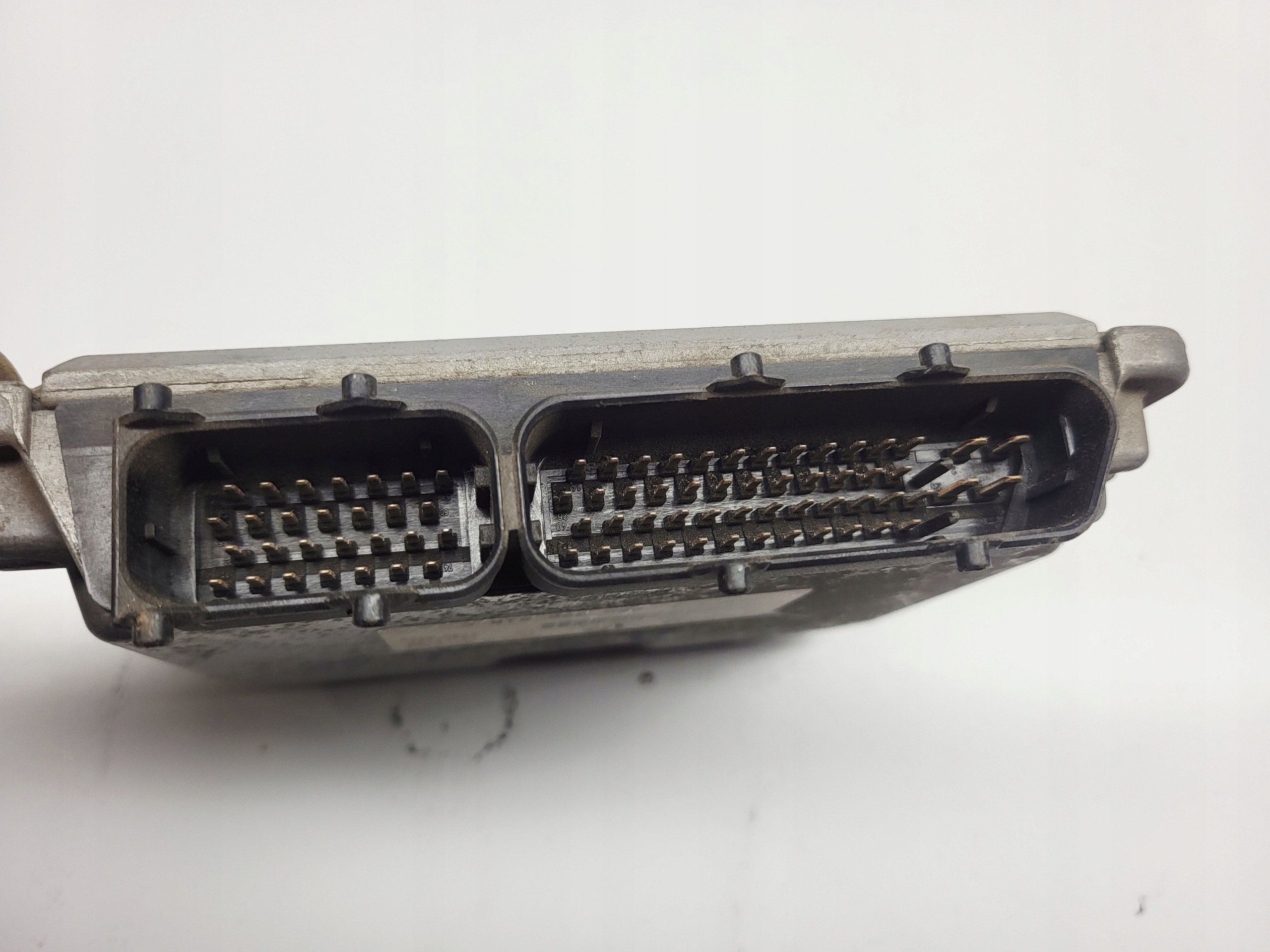 computer control unit of the engine AUDI A3 8L 1.8 20V 06A906018C 0261204126/127