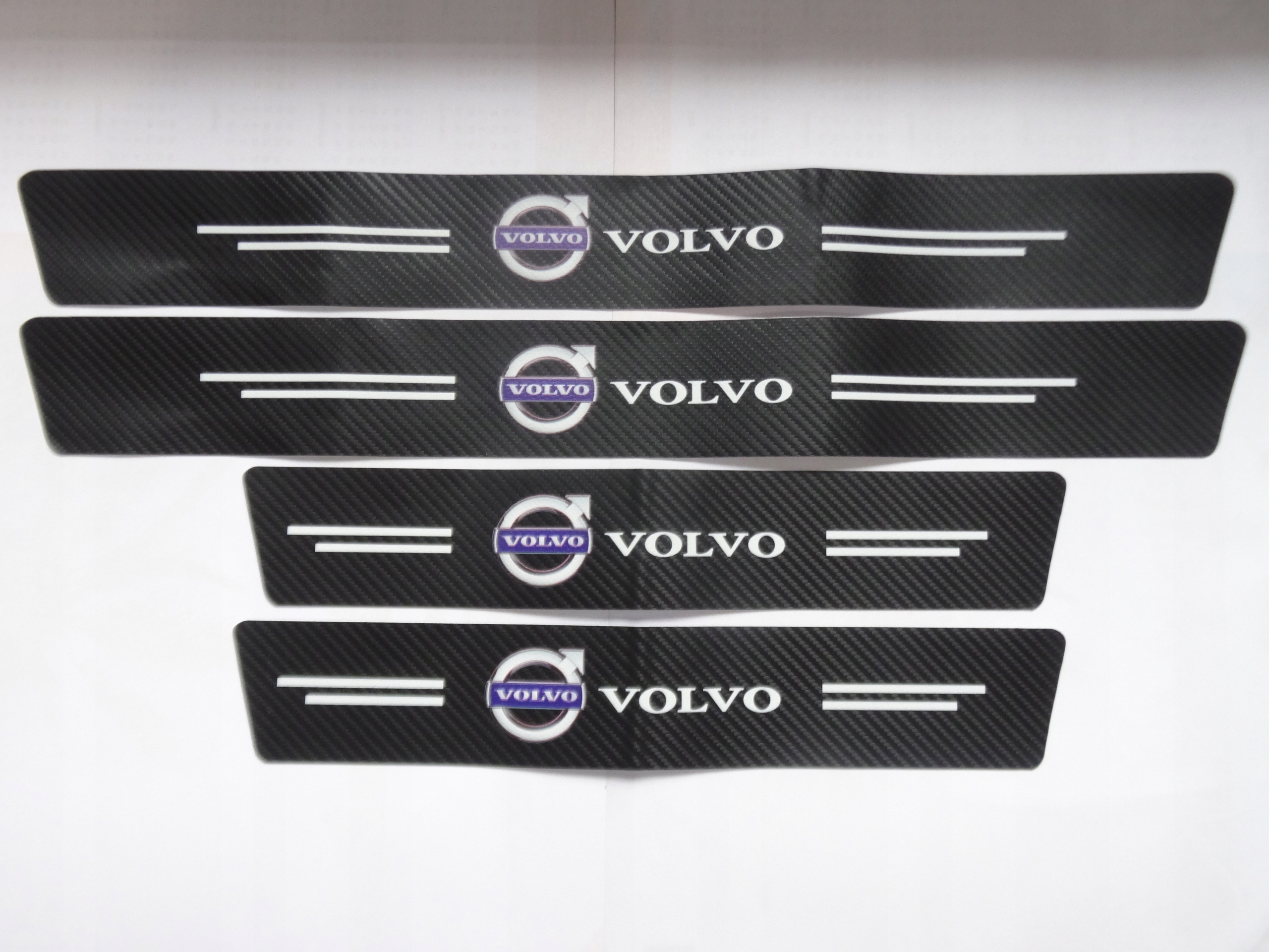 

Naklejki nakładki folia ochronna na progi Volvo