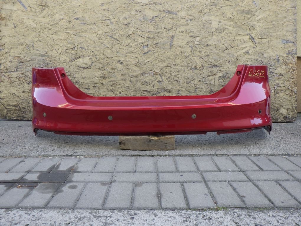 FORD FOCUS MK3 III szedán 10- lökhárító hátsó hátsó