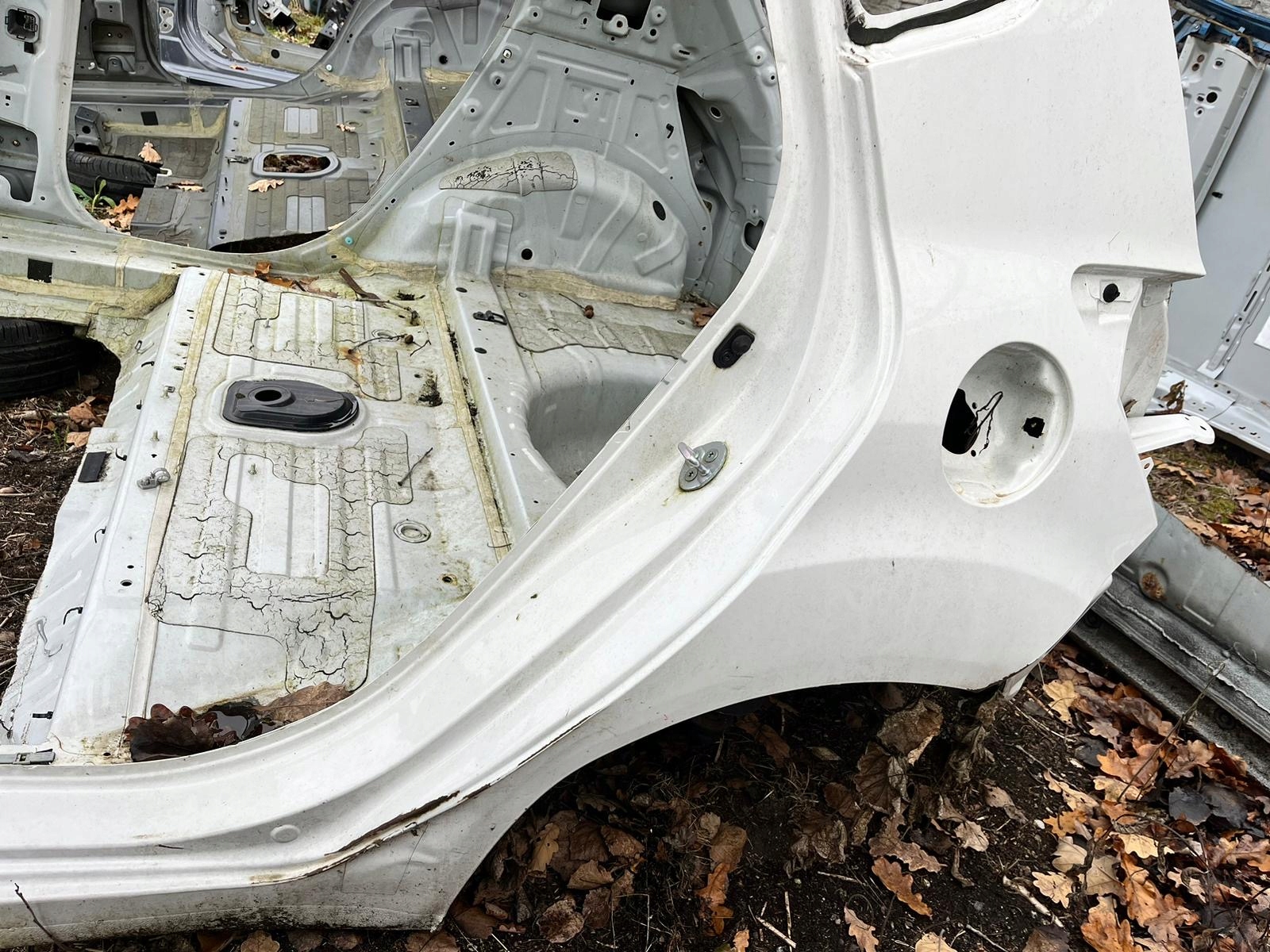 KIA VENGA quarter fender left rear part rear 2009