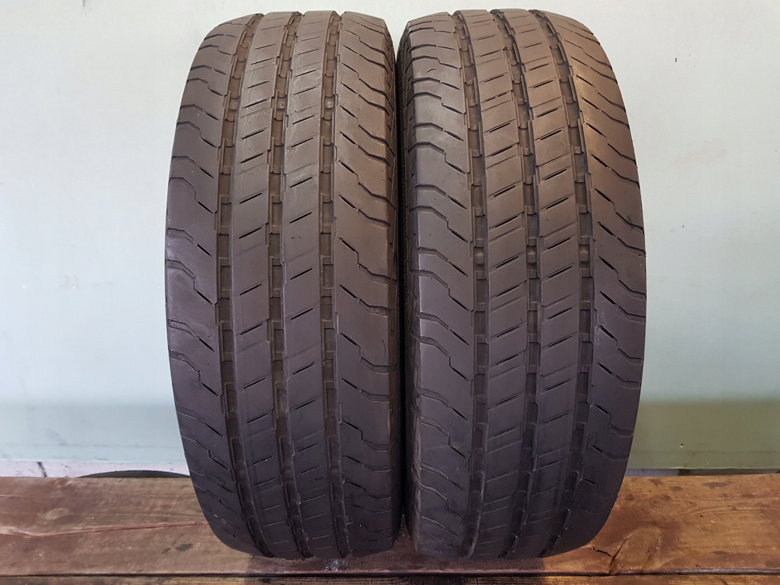 Летние шины 215/60 R17C CONTINENTAL 2020r 6,5 мм