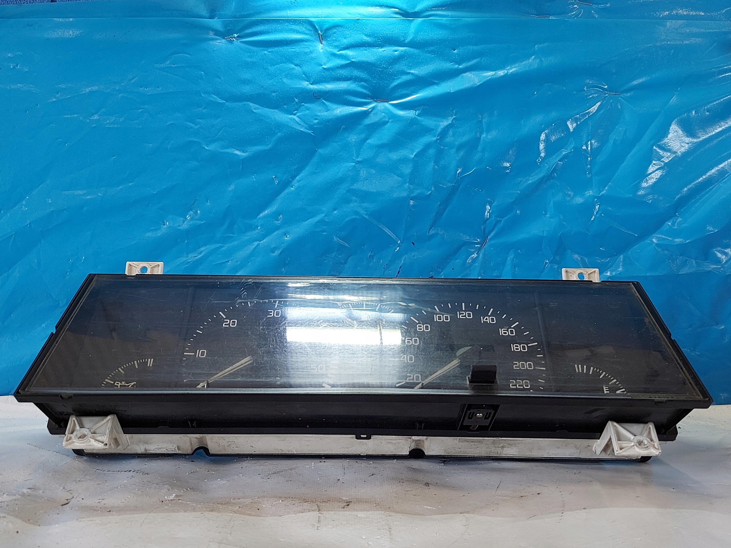 dials clock RENAULT SAFRANE 2.1 DTI 7700811157K