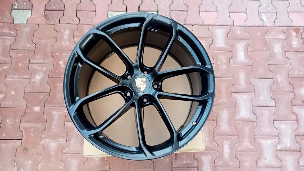 PORSCHE CAYENNE FELGA 22" CALE TYLNA ORYGINALNA