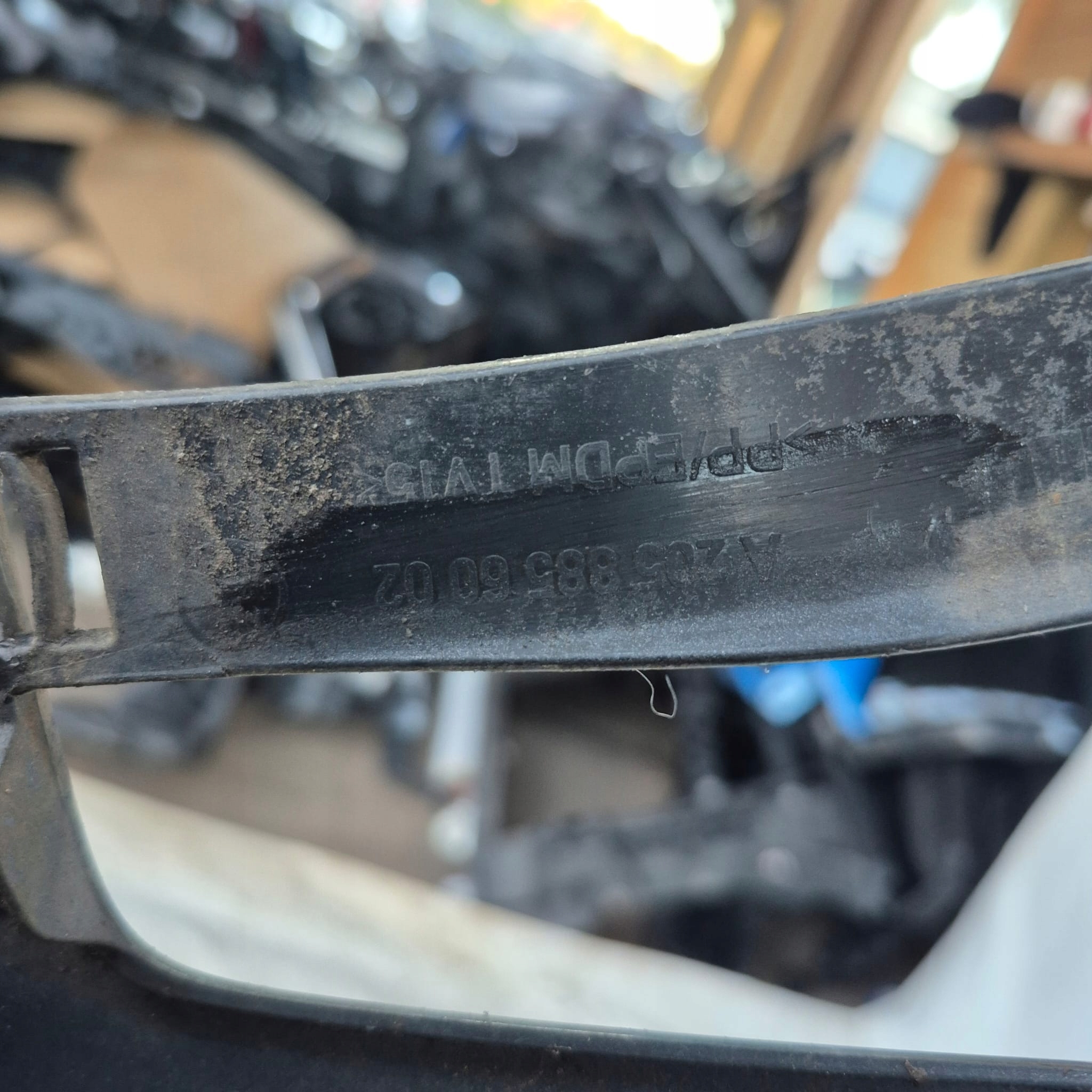 MERCEDES C-KLASA W205 AMG LIFT 18- bumper front front PDC