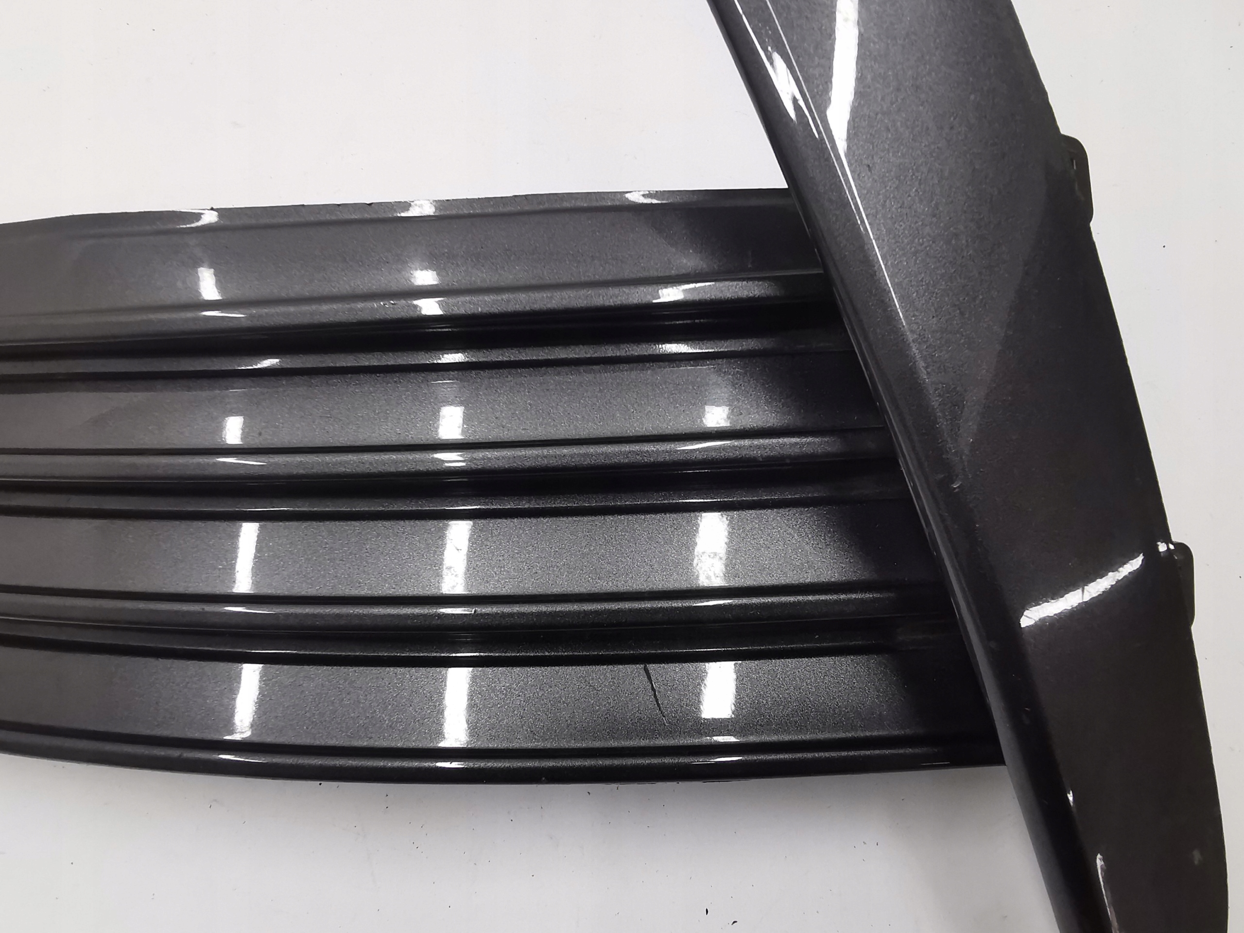 grid frame of a bumper left TOYOTA COROLLA E16 / 81482-02610-OUTLET