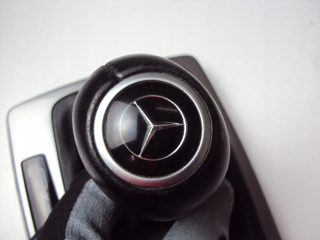 A2042673088 - Ручка коробки передач MERCEDES GLK X204 10-