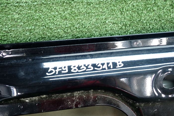 SEAT LEON III KOMBI door left rear. rear part