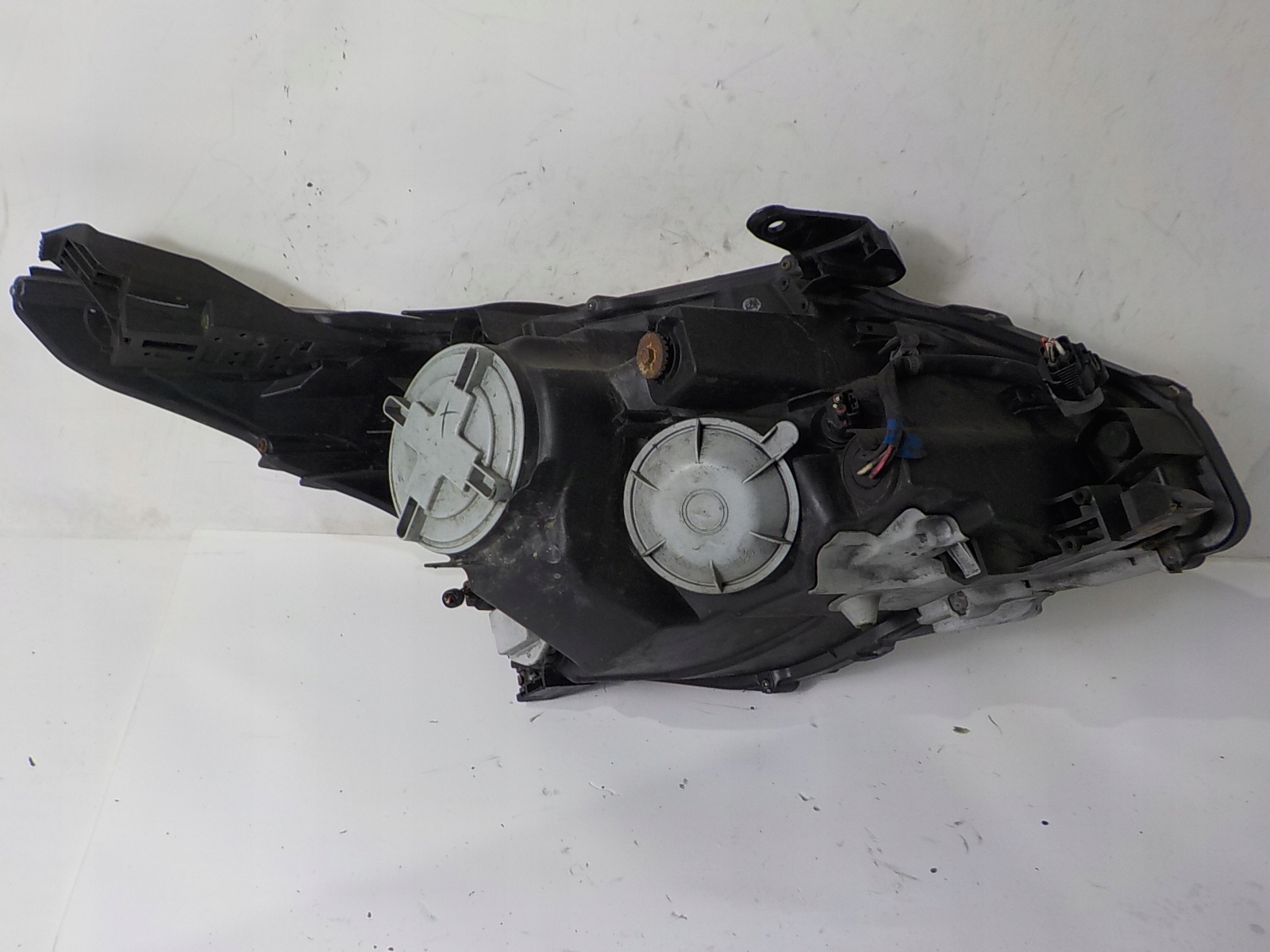 TOYOTA AVENSIS III T27 light left front front UK
