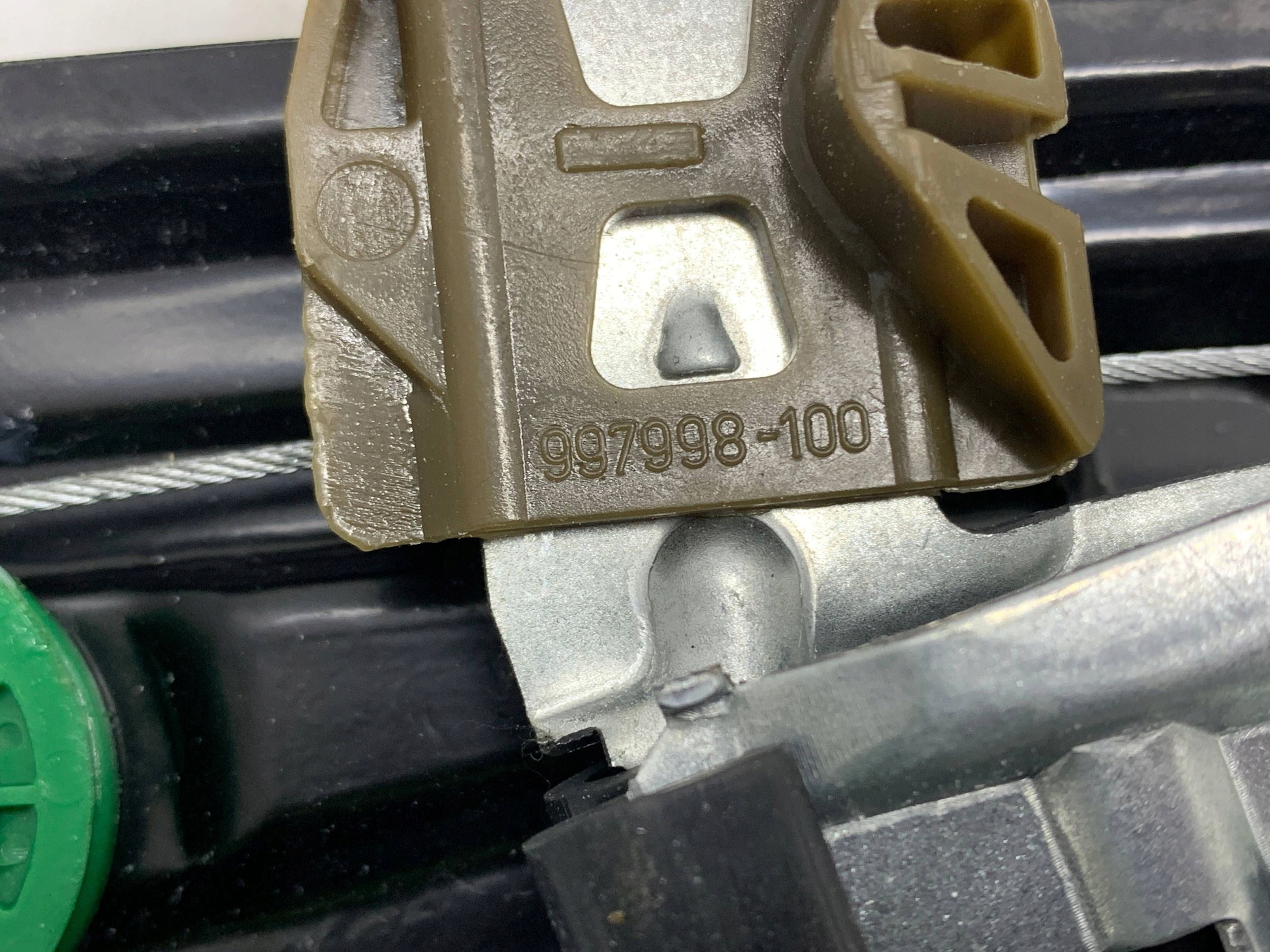window regulator left front VW GOLF IV