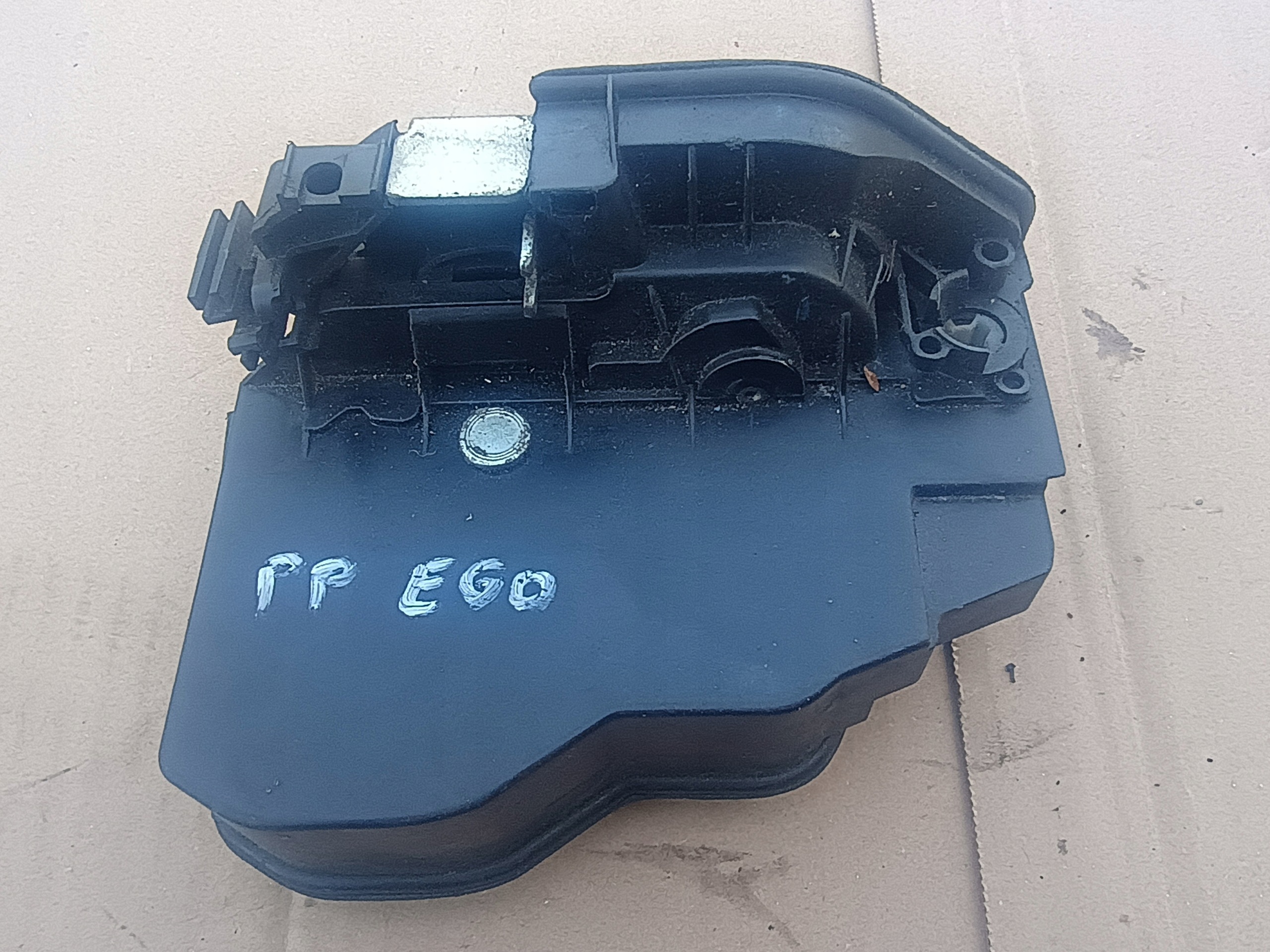 lock door right front 7167072 7 PIN BMW E 60
