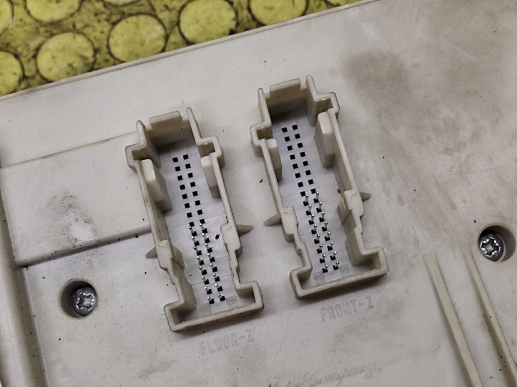 FORD FOCUS MK2 Module fusibles 4M5T14A073BJ