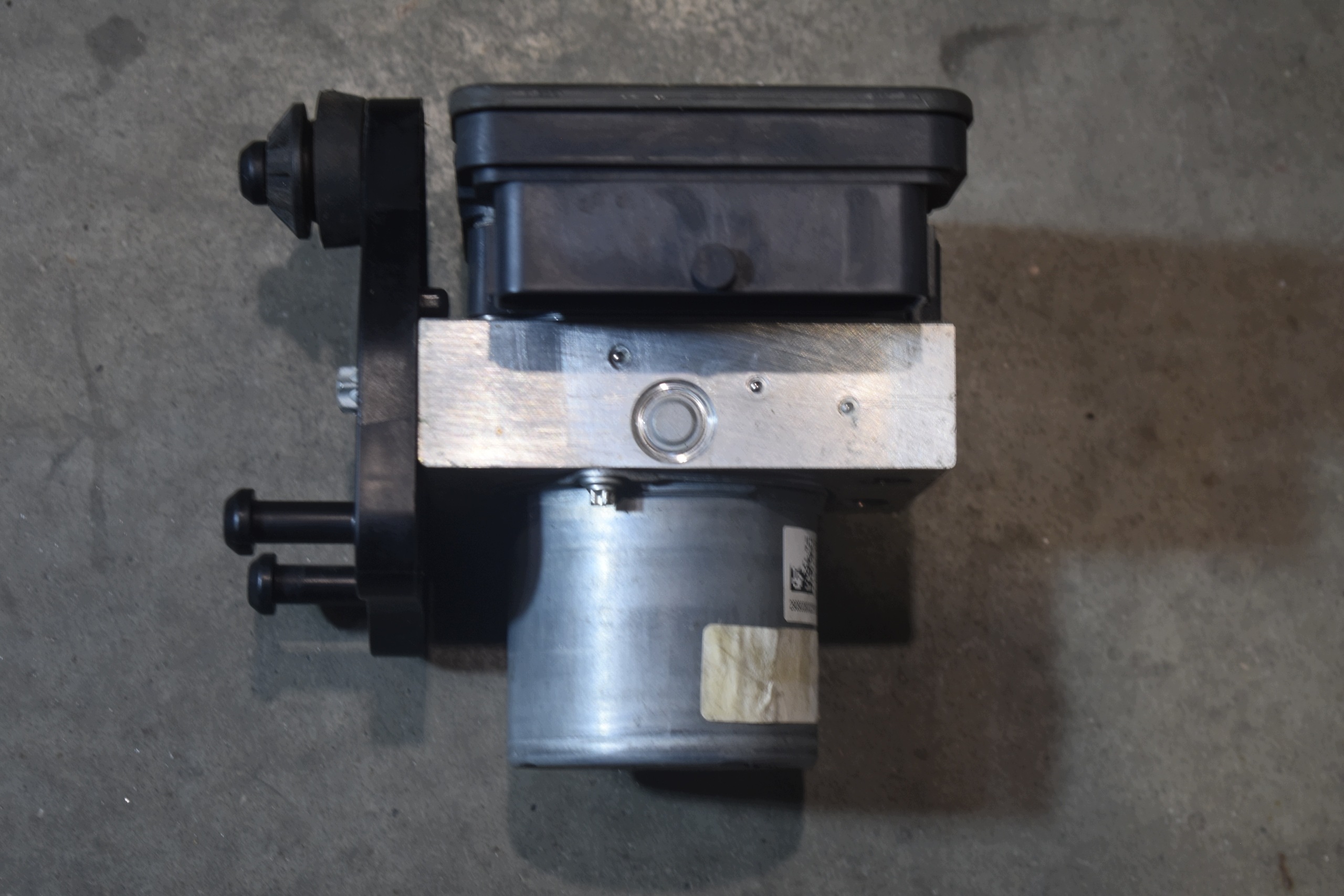 IDEALNA pump control unit ABS RADAR MERCEDES X290 A2909008002 1