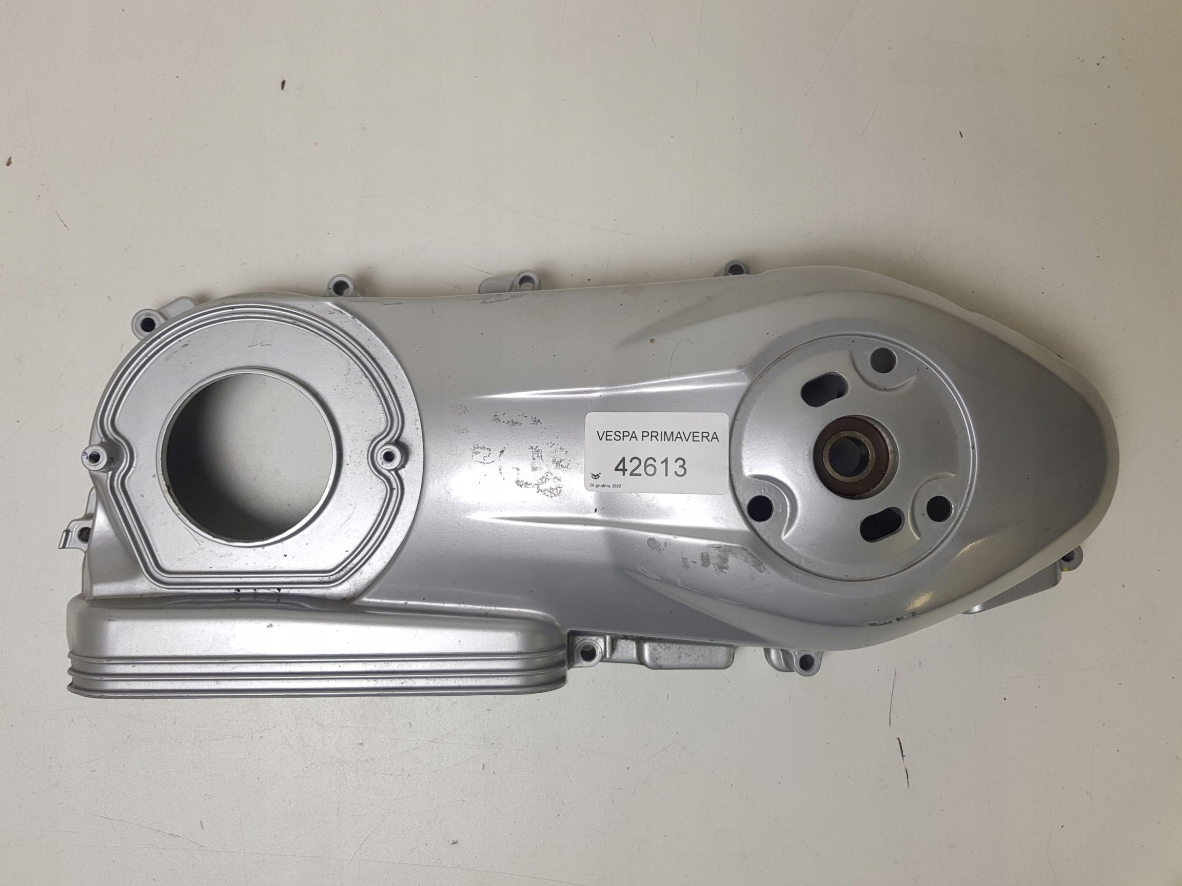 B015938 - PIAGGIO VESPA PRIMAVERA КРЫШКА КАПОТА ДВИГАТЕЛЯ