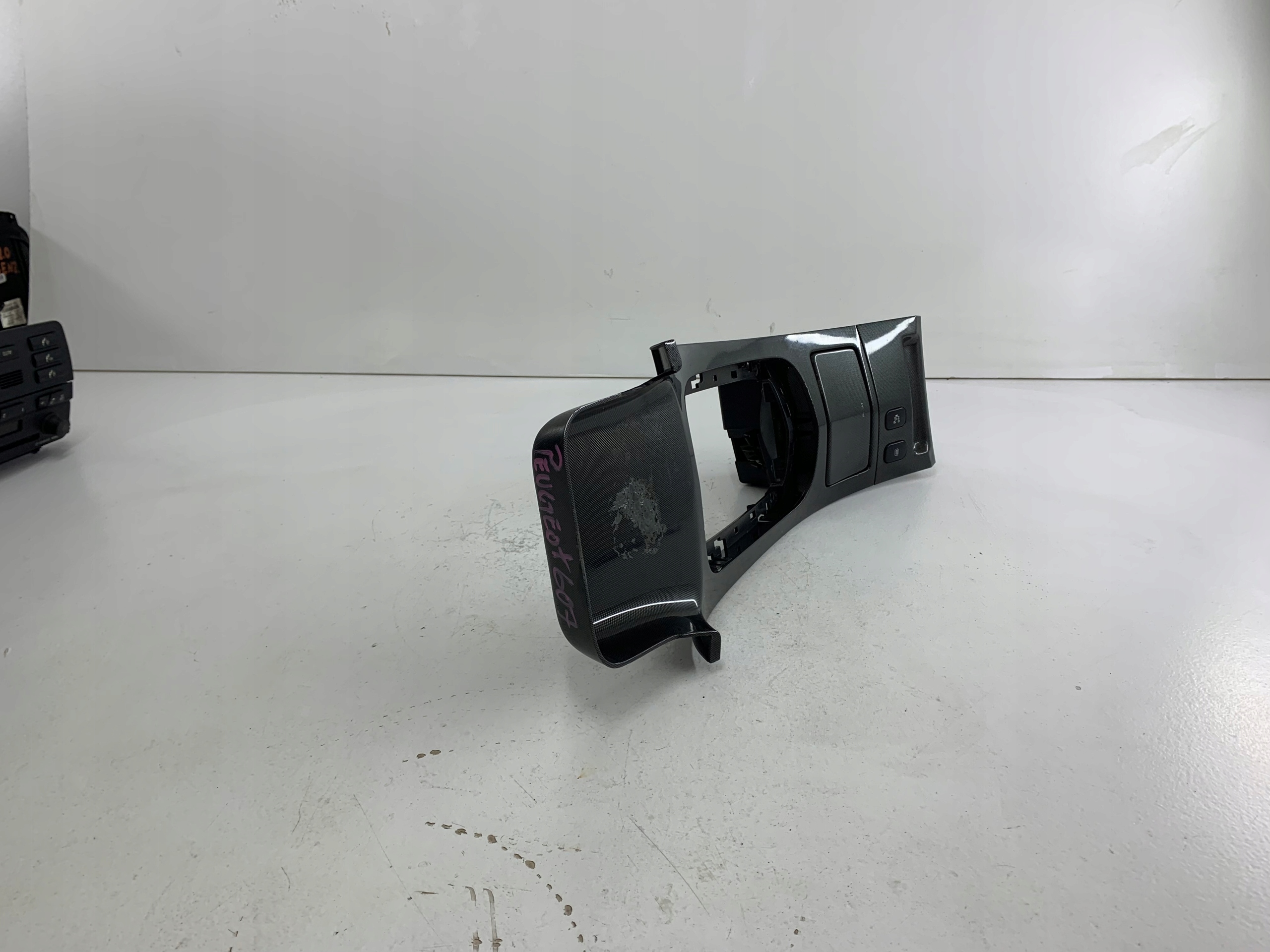 PEUGEOT 607 PANEL TUNEL Moyenne Console 9629448077
