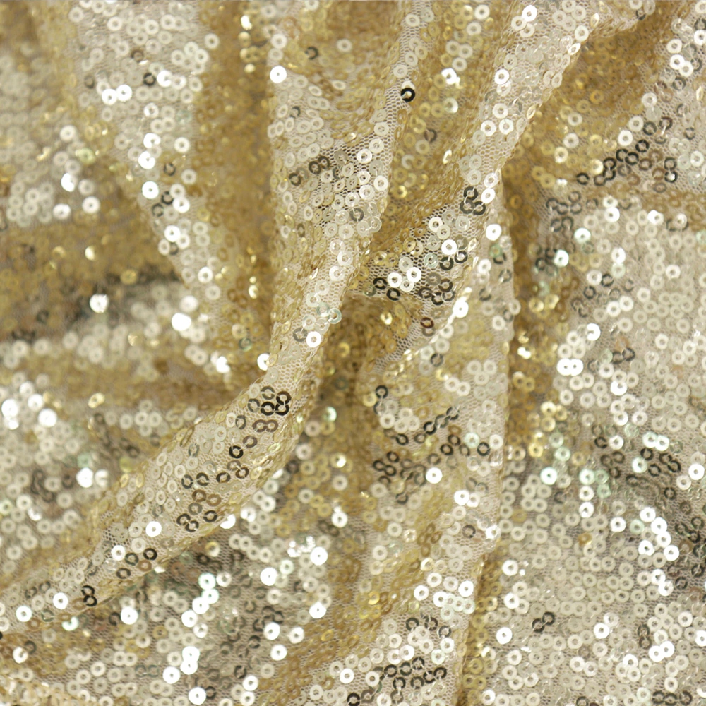 OBRUS NA STÓŁ ZŁOTY SZAMPAŃSKI BŁYSZCZĄCY NA ŚWIĘTA BANKIET 300 x 225 cm Typ obrus