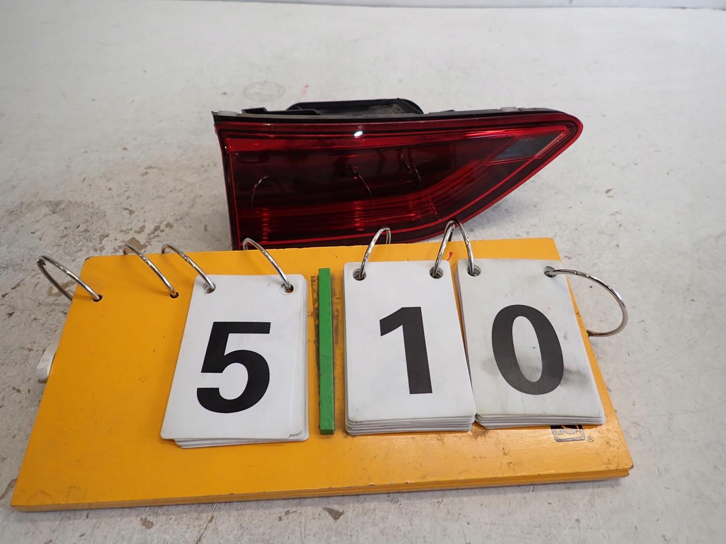 Lampa tył tylna lewa VW GOLF VIII HB 2020- 5H0945093C Numer katalogowy części VW GOLF VIII HB 2020- 5H0945093C