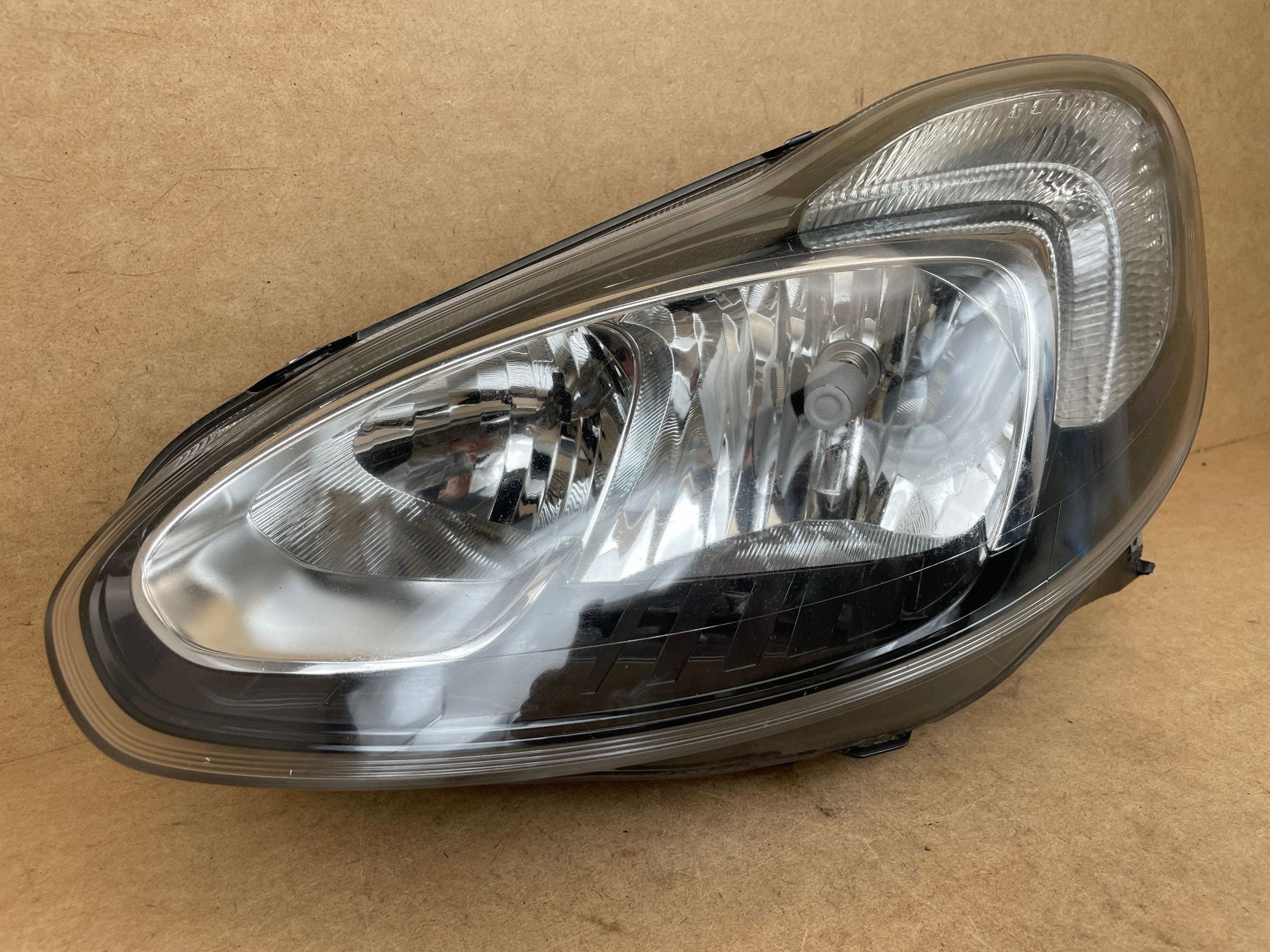 REFLEKTOR light front left left fog light OPEL ADAM M13 2012-2019 39015502