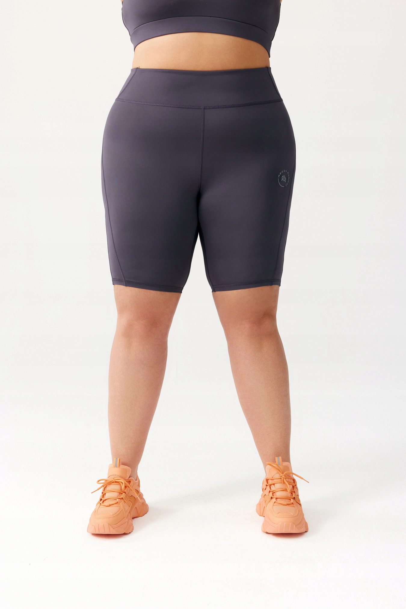 DAMSKIE SPODENKI SZYBKOSCHNĄCE FITNESS PLUS SIZE Model ESSA SHORTS