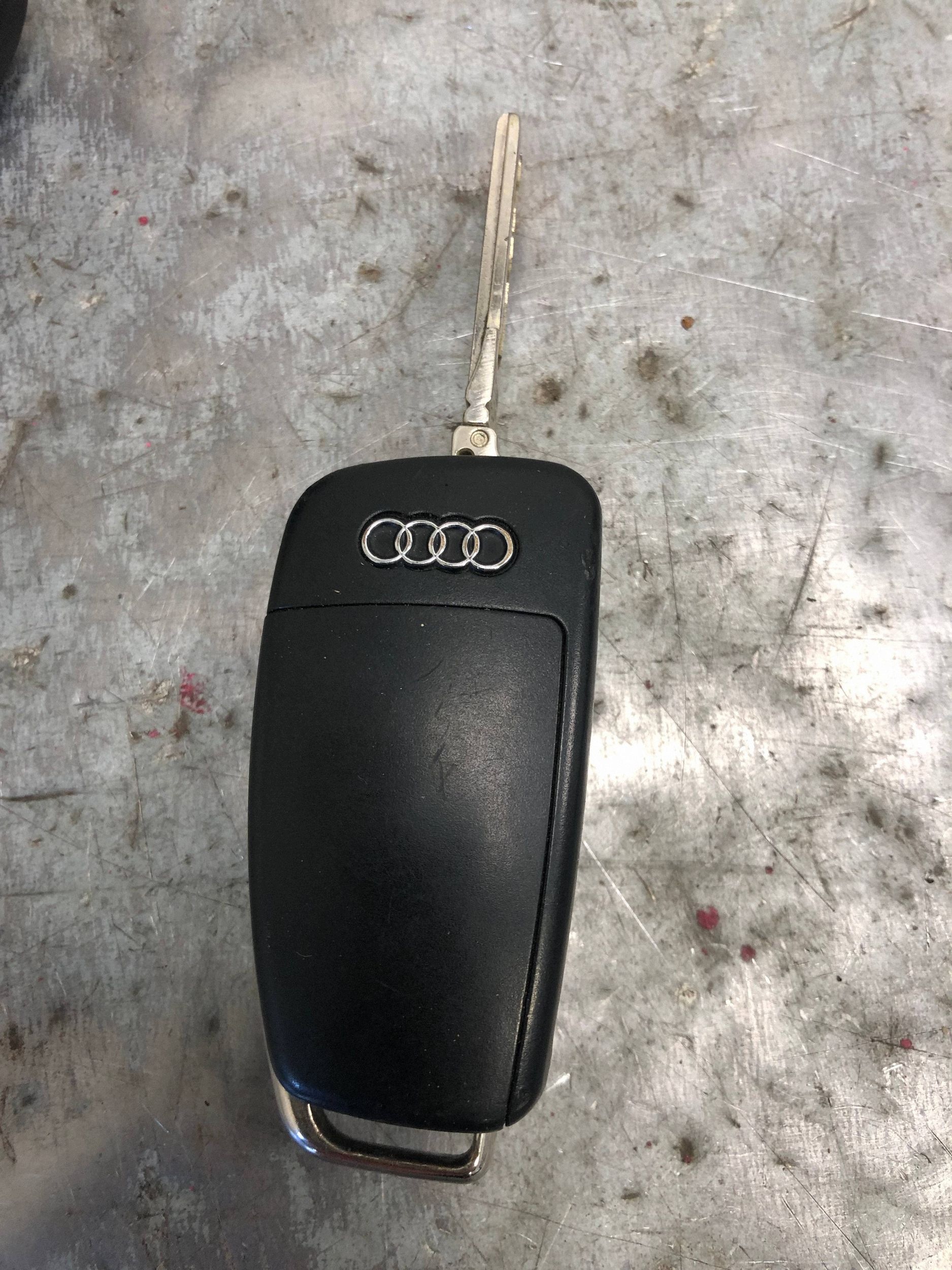 ignition + key AUDI A3 8P LIFT 1K0905851B 1K0905865A