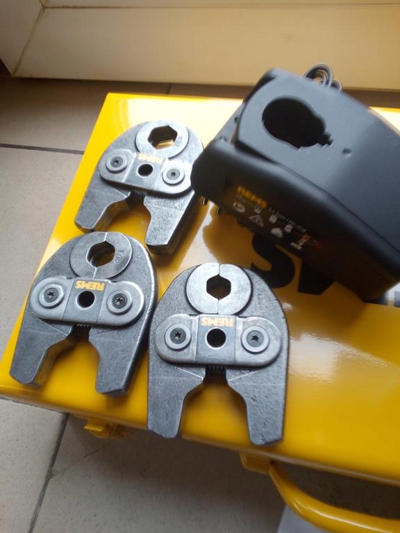 PRASA PROMIENIOWA REMS MINI-PRESS ACC Z CĘGAMI Marka Rems