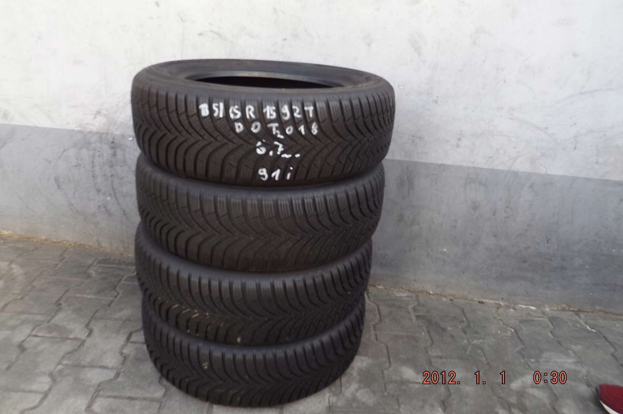 [91i] 4XZIMA 185/65R15 92T HANKOOK WINTER I*CEPT RS2 & Marka Hankook