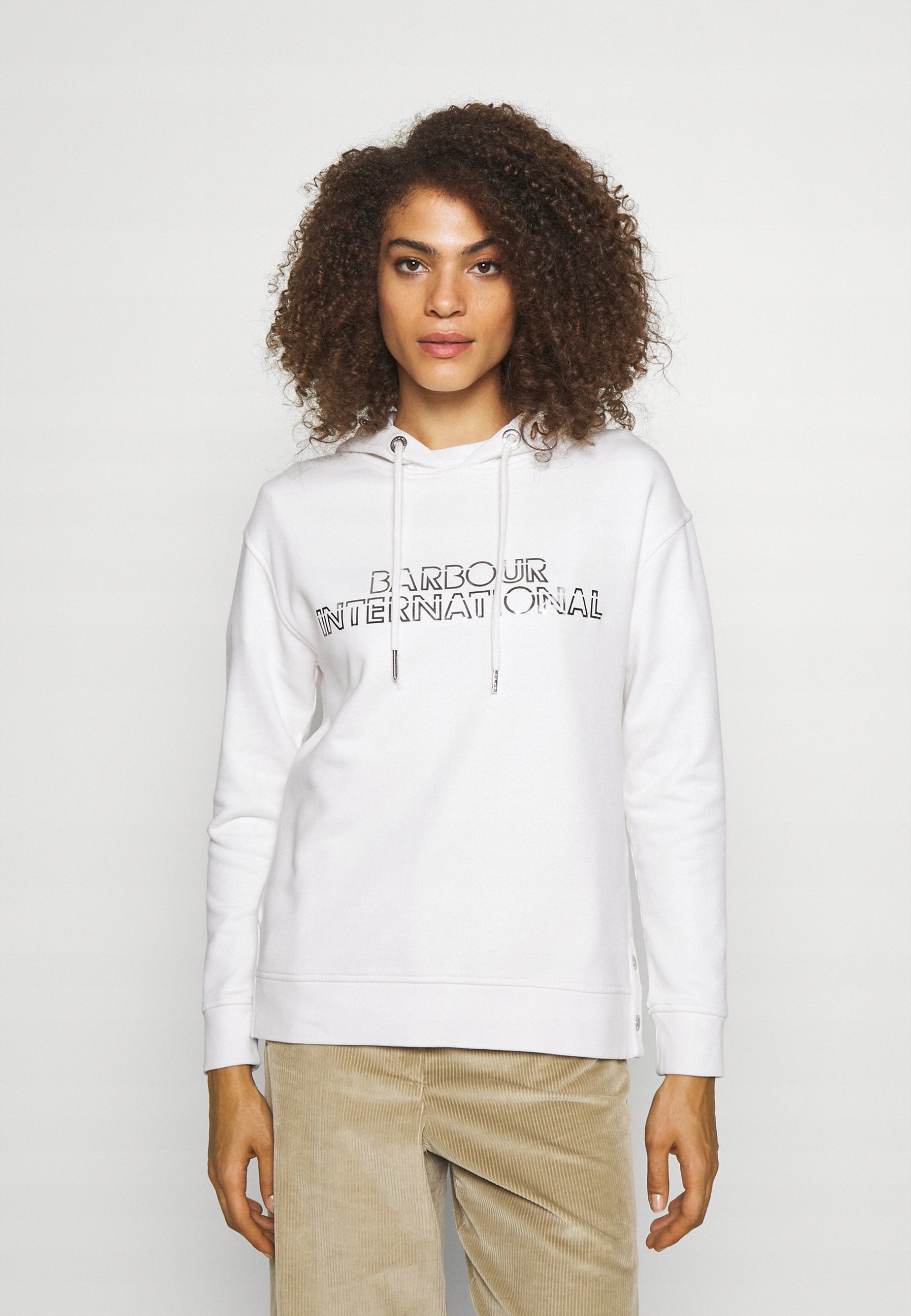 Mikina s klokaní kapsou s logem Barbour 38