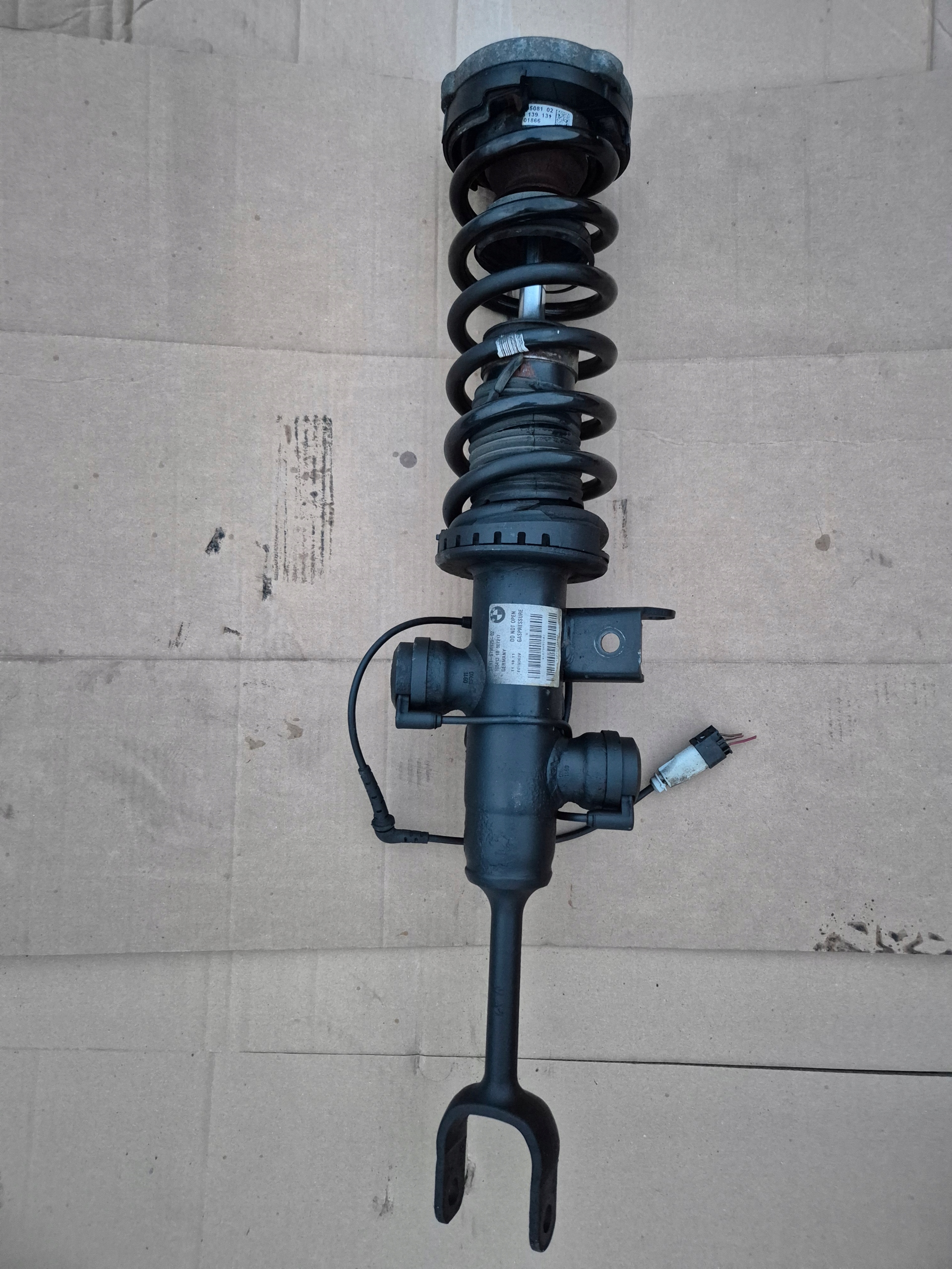 shock absorber left front front VDC 6796925 BMW F01 F02