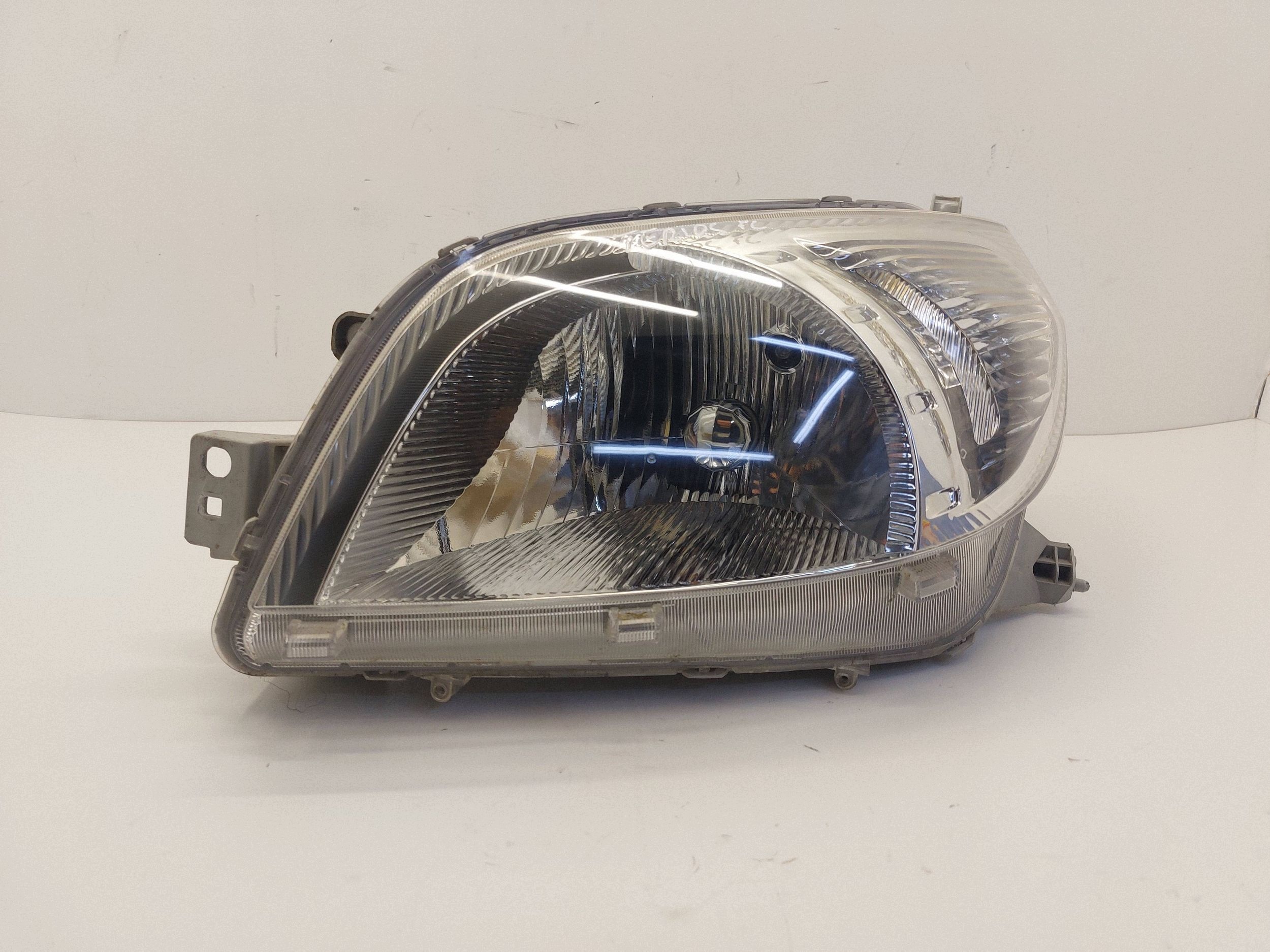 DAIHATSU TERIOS II LIFT 09r> REFLEKTOR light front left