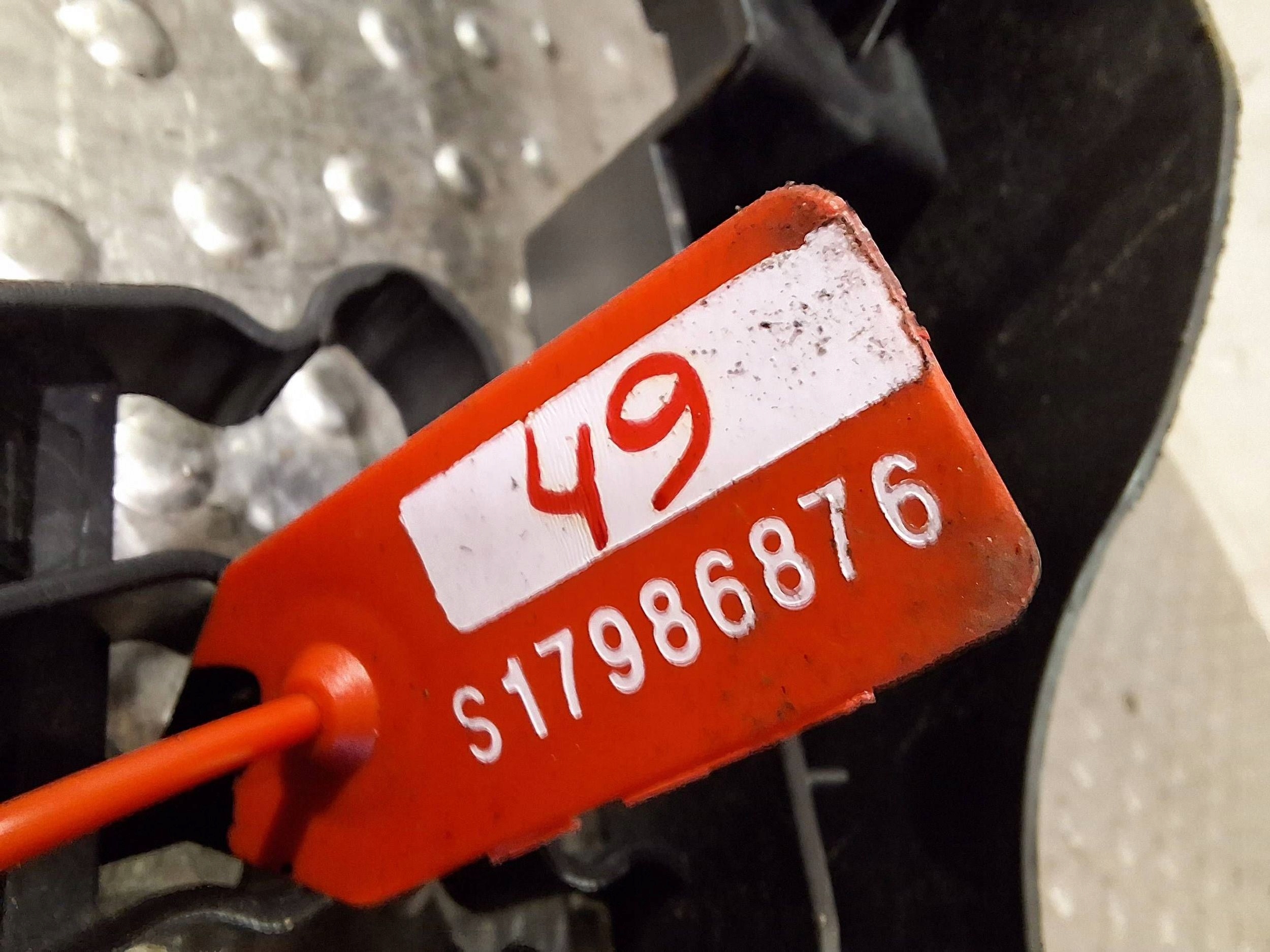 Renault Clio V 2020 Halter / Halter der Stoßstange hinten