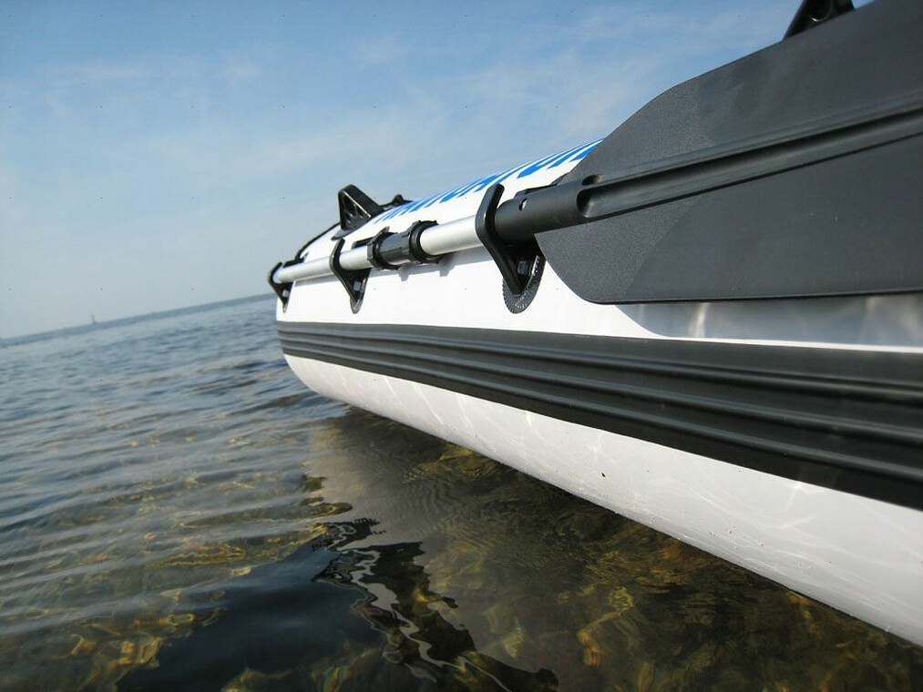 VIAMARE NAVIGATOR II - PONTON Rodzaj wiosłowa