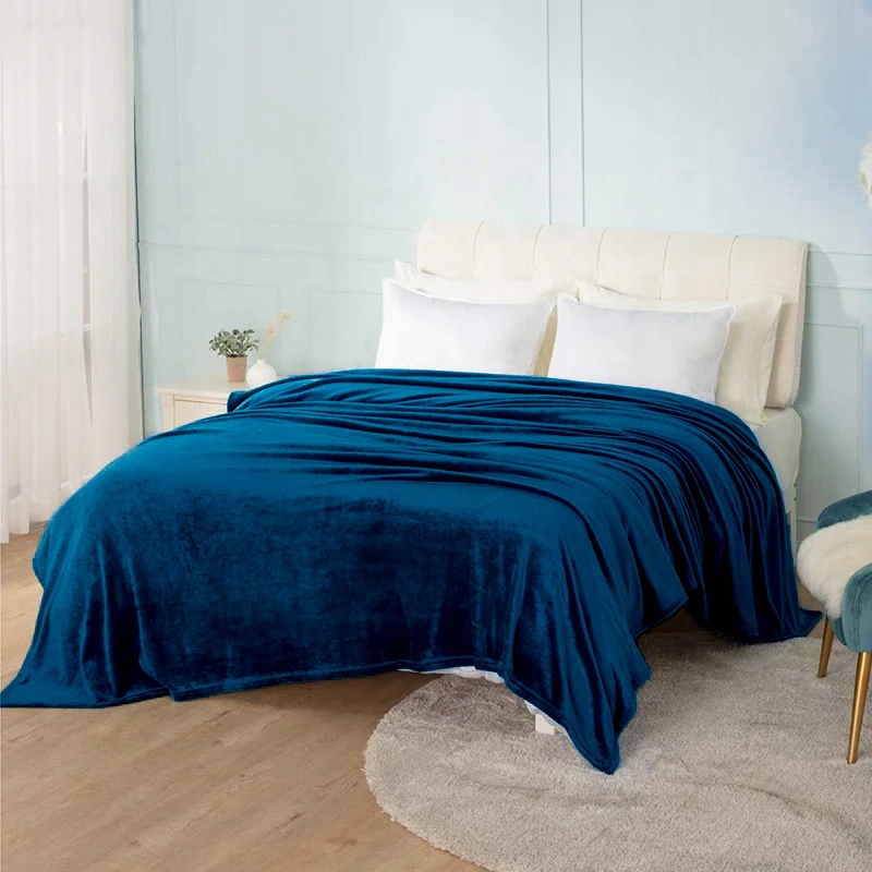 KOC KOCE NARZUTA NA ŁÓŻKO NA KANAPĘ MIKROFIBRA PLED MIĘKKI KOLOR GRANATOWY Marka JadorDecor