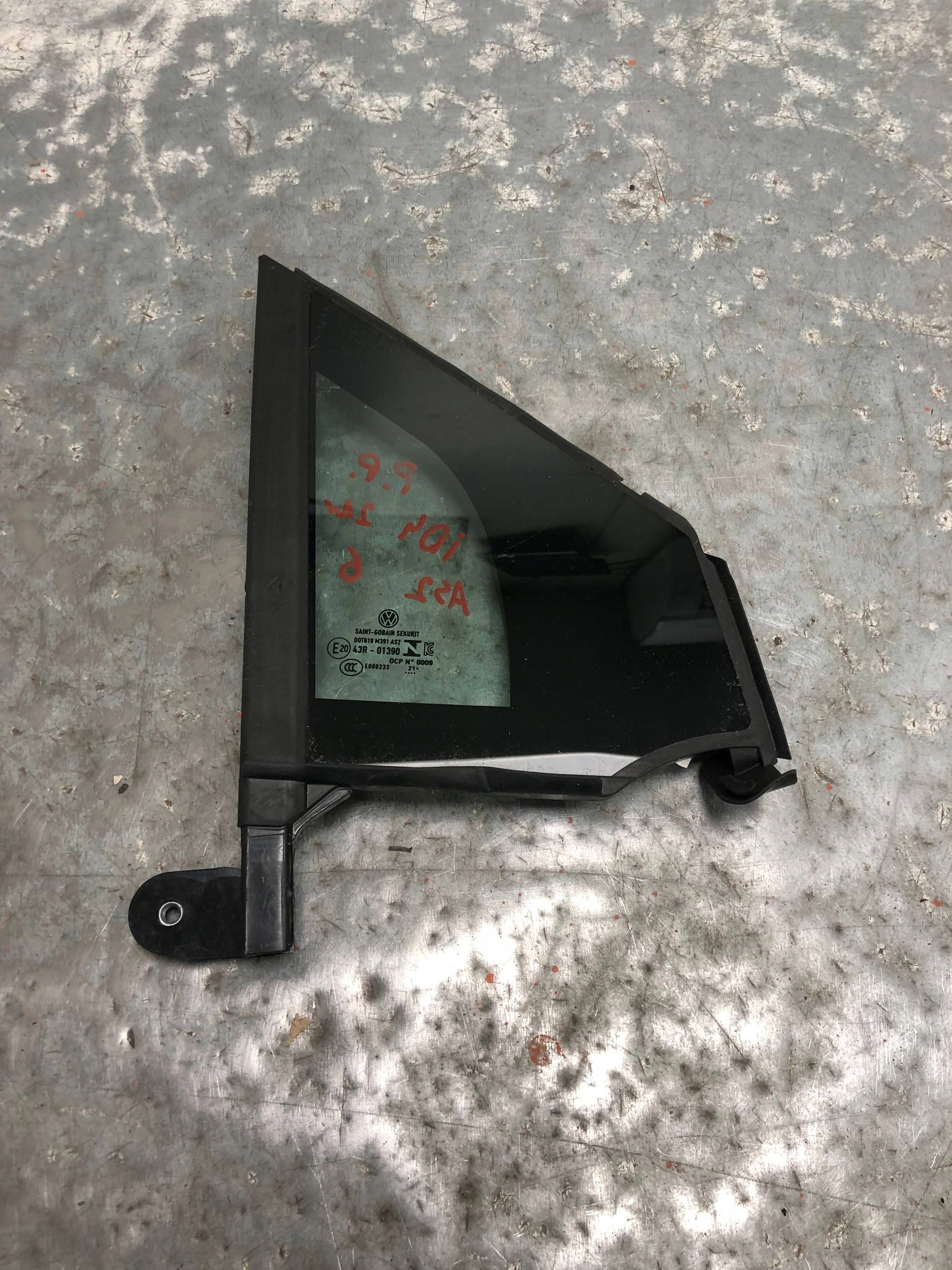 window bodywork right front AS2 VW ID4 ID.4 11A845114