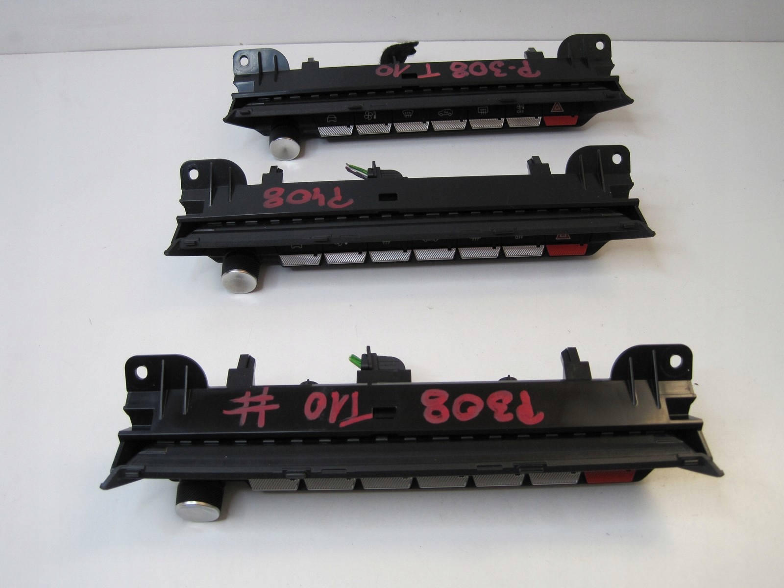 Panel klimatyzacji radia Peugeot 308 98350200ZD Kod producenta 98350200ZD