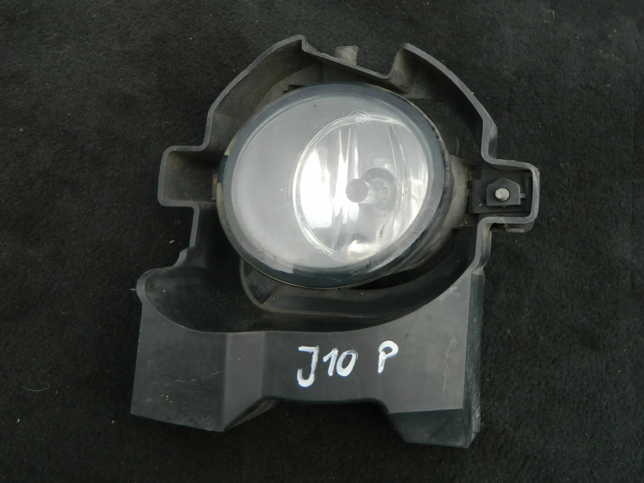 NISSAN QASHQAI J10 ПРОТИВОТУМАНКА ПРАВЫЙ PRZOD61508990a