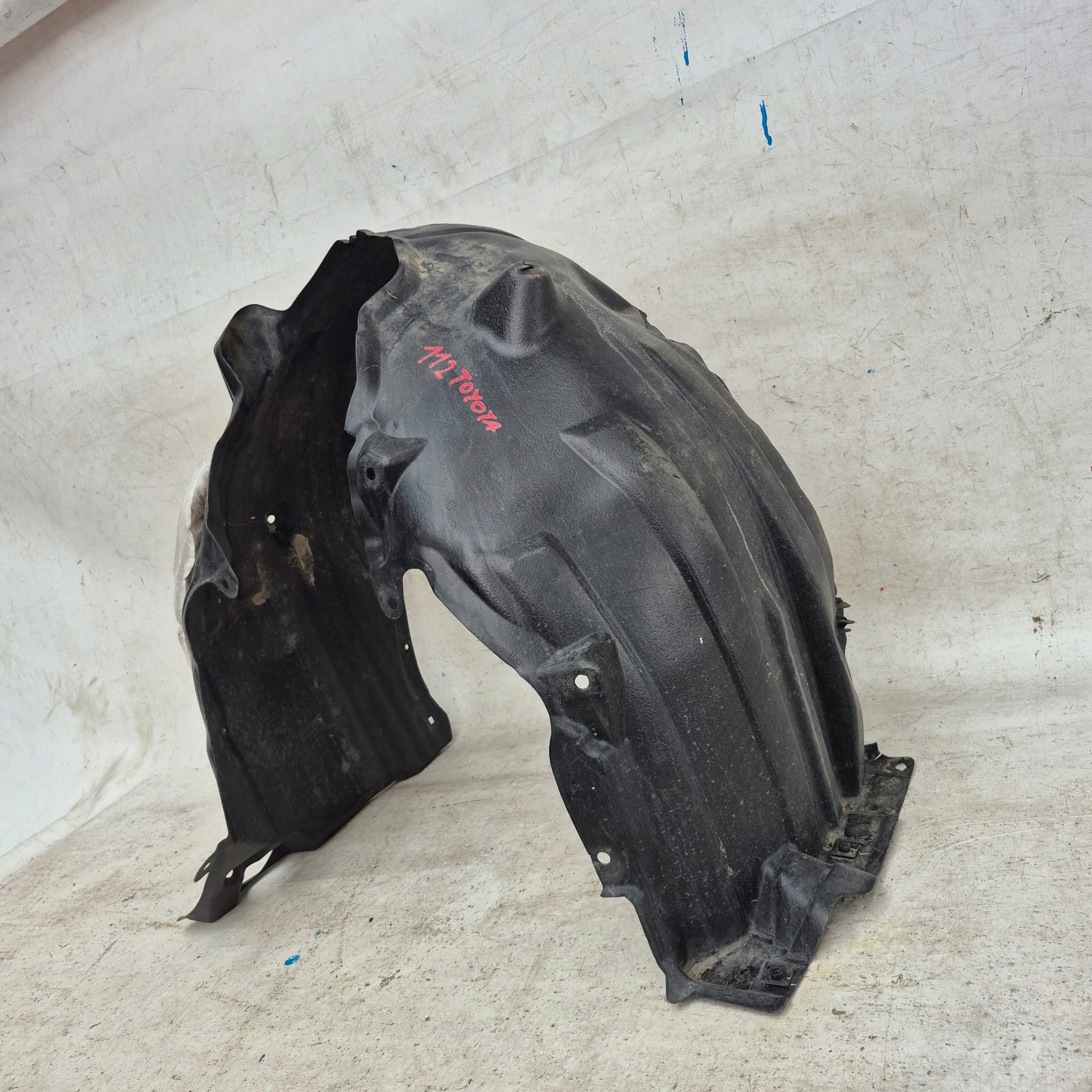 TOYOTA CAMRY VIII 8 17-24 mudguard front front left