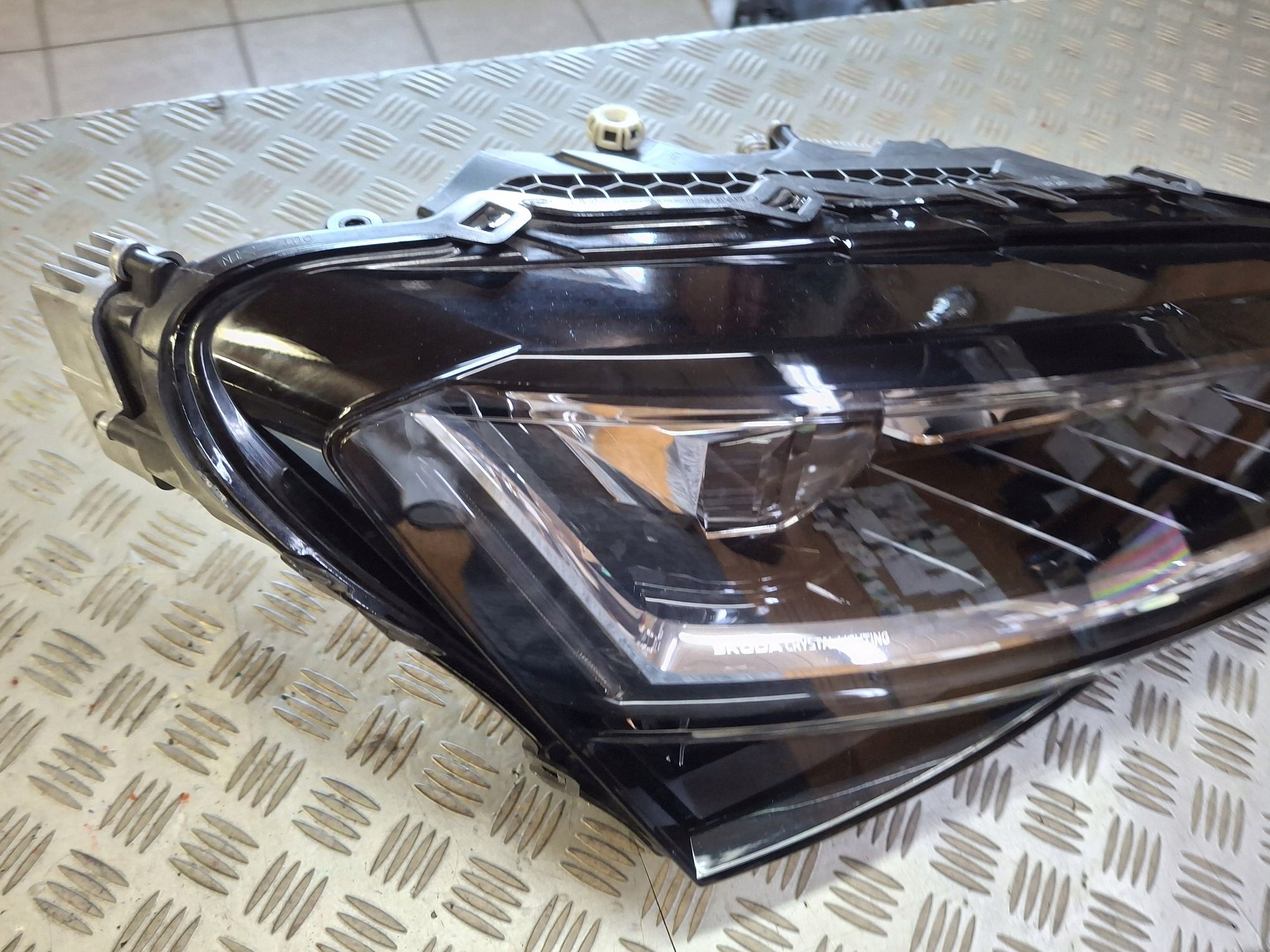 light right front SKODA SUPERB III LIFT FULL LED CRYSTAL 2019R->