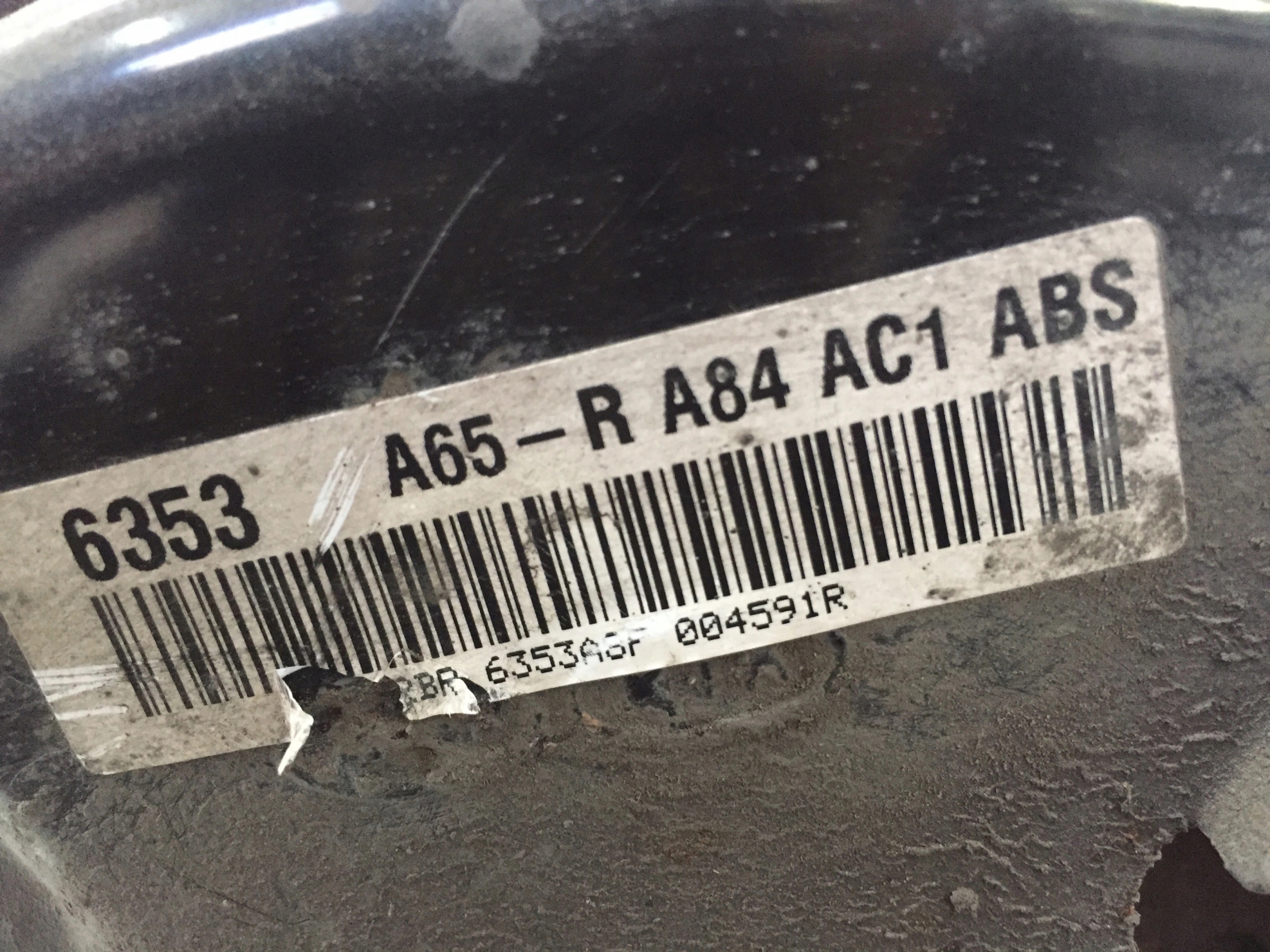 KIA OPTIMA IV 2018 SEDAN BELKA ZAWIESZENIA TYŁ Waga produktu 60 kg