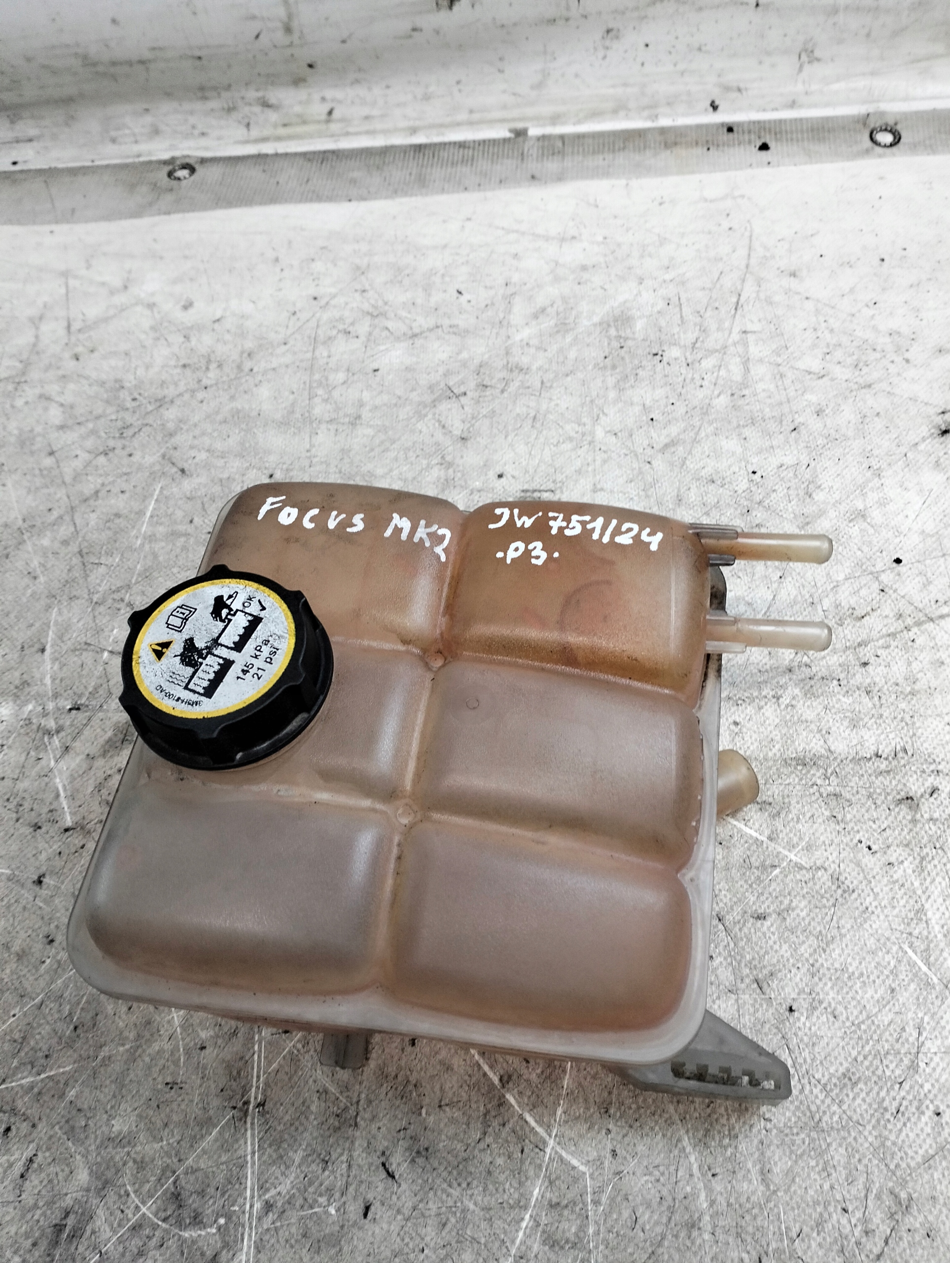 Réservoir eau FORD FOCUS MK2 3M5H8K218AH