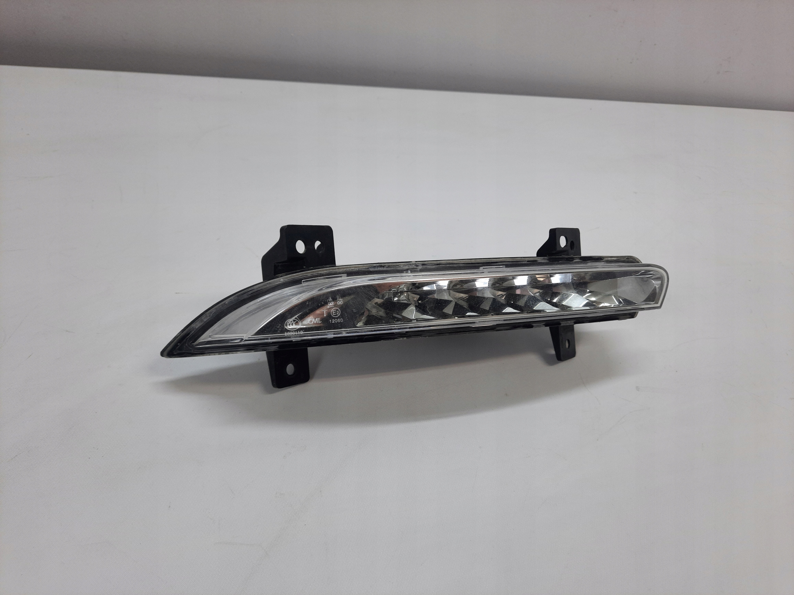 RENAULT FLUENCE LIFT 12- light running daytime LED right front original