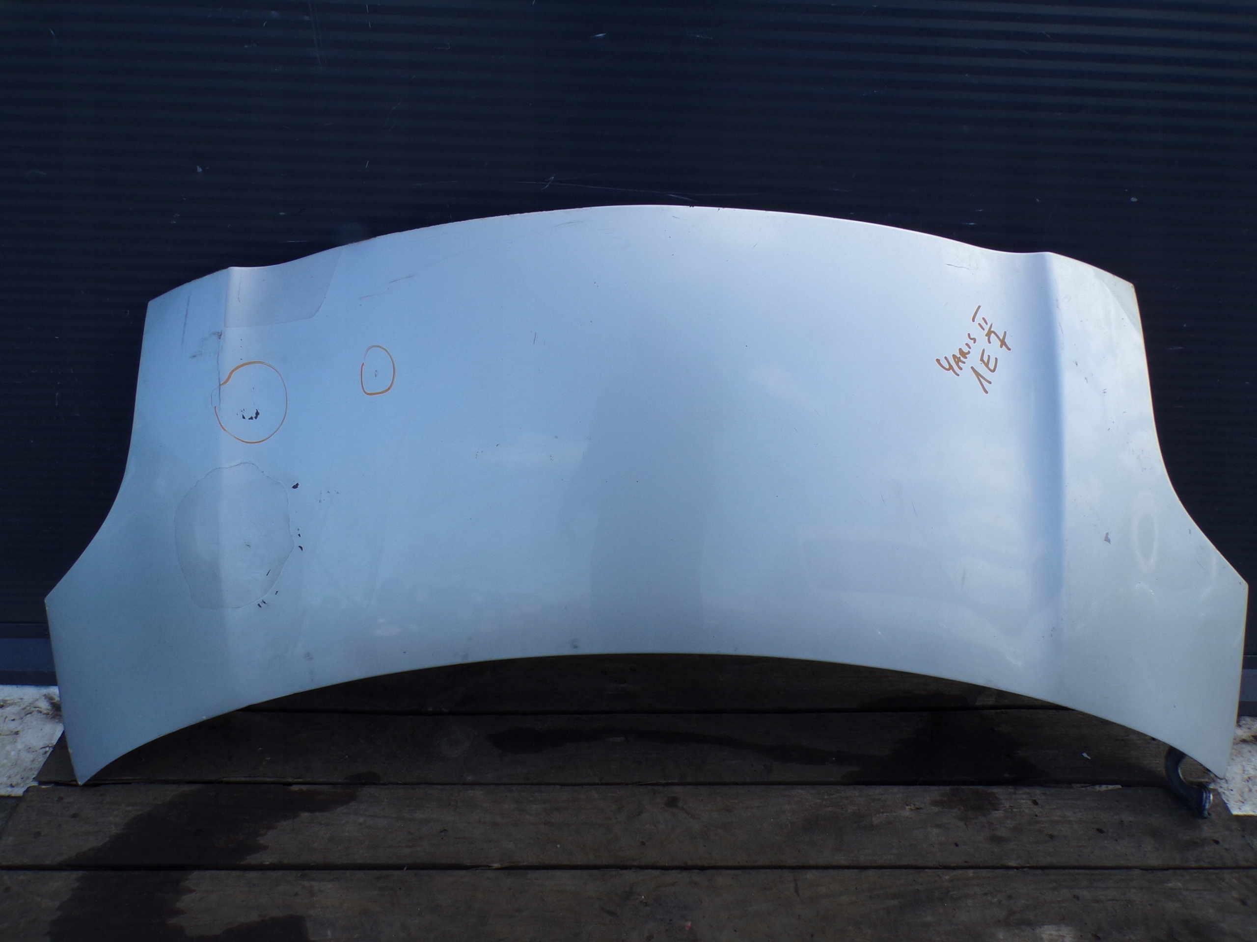 Capot TOYOTA YARIS 2 II Couleur 1E7