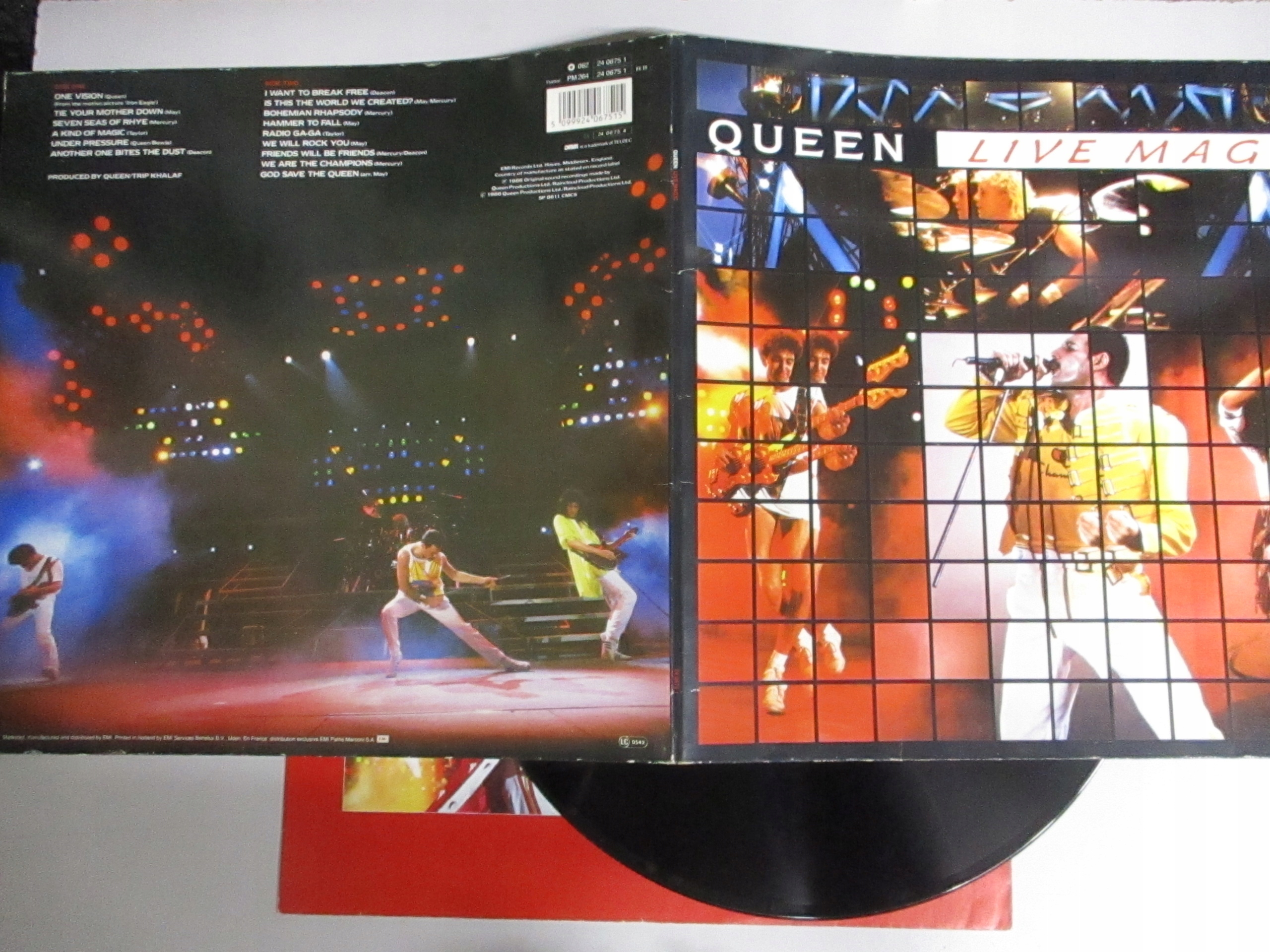 QUEEN LIVE MAGIC サイン入りCD Amazon.co.jp: Live Magic: ミュージック