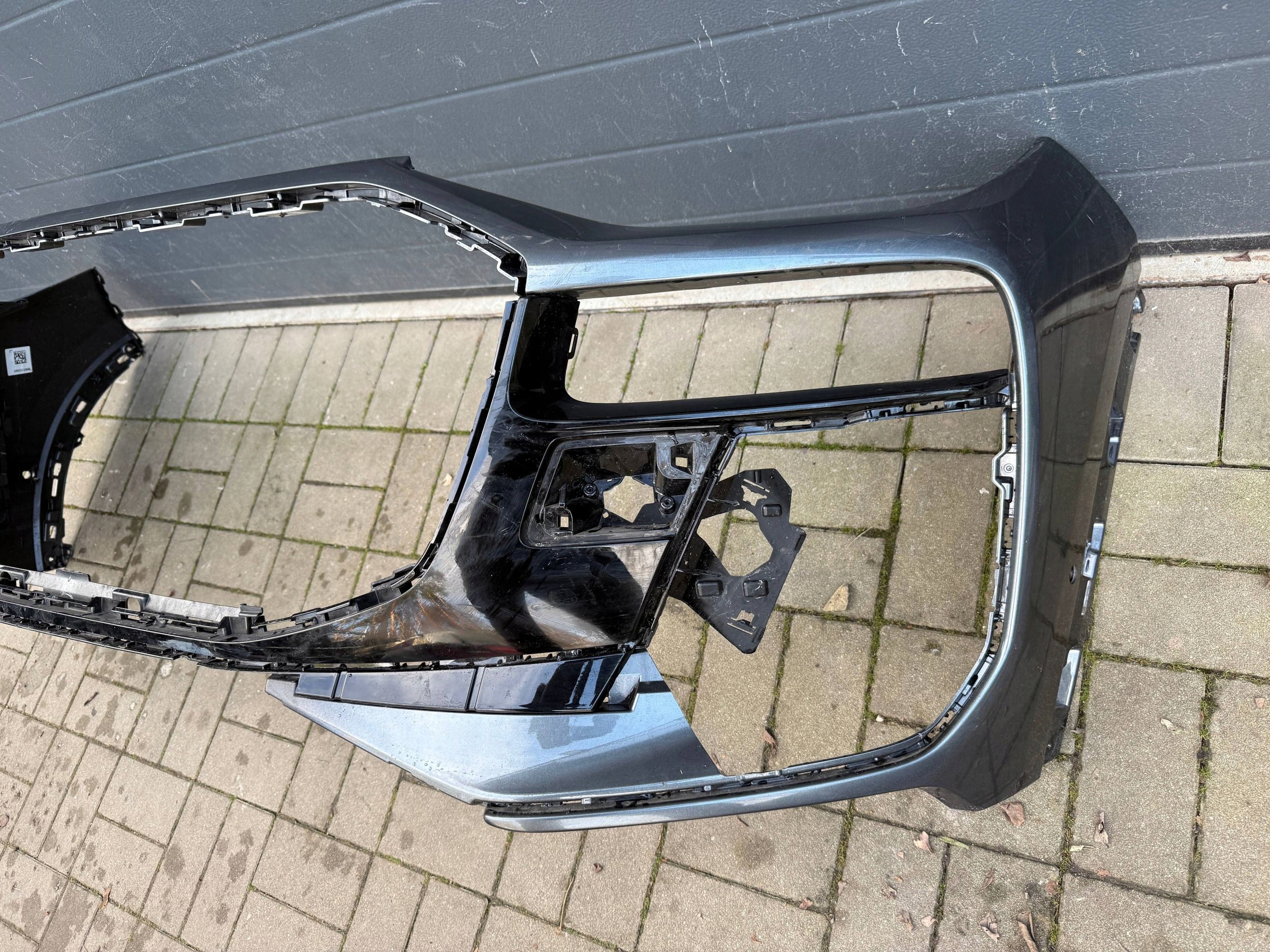 Audi Q6 e-tron nárazník předek přední
