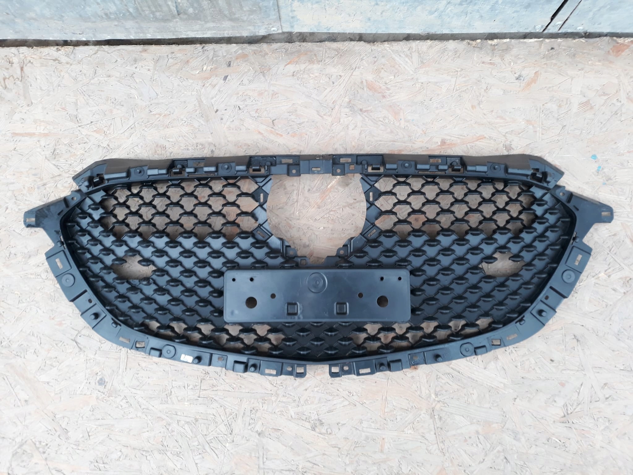 Mazda 2 DE Kühlergrill FRONTGRILL Kühlergitter D43N50719 - Thumbnail 1